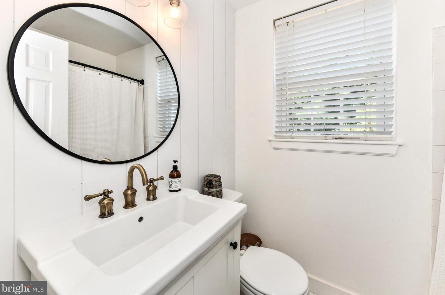 3054 S Woodrow St, Arlington, VA 22206