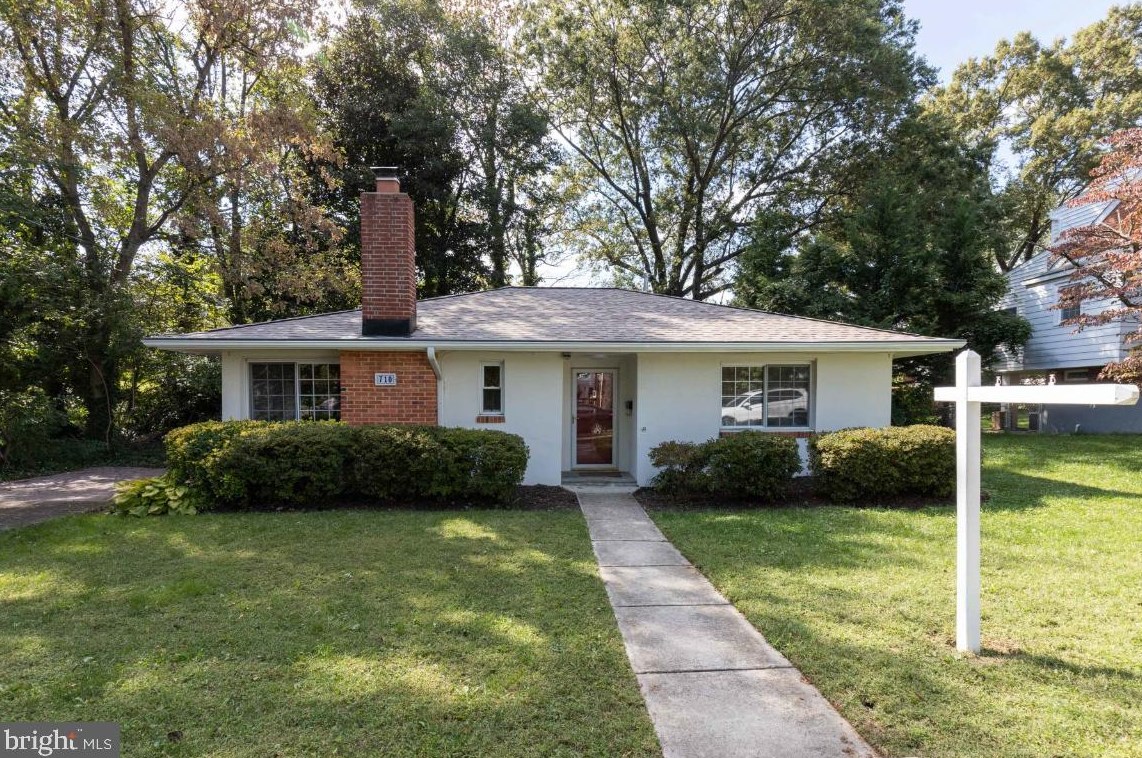 710 N Buchanan St, Arlington, VA 22204