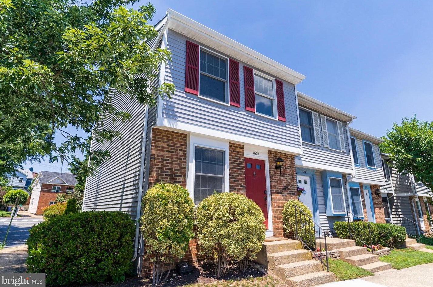 1635 10th St S, Arlington, VA 22204