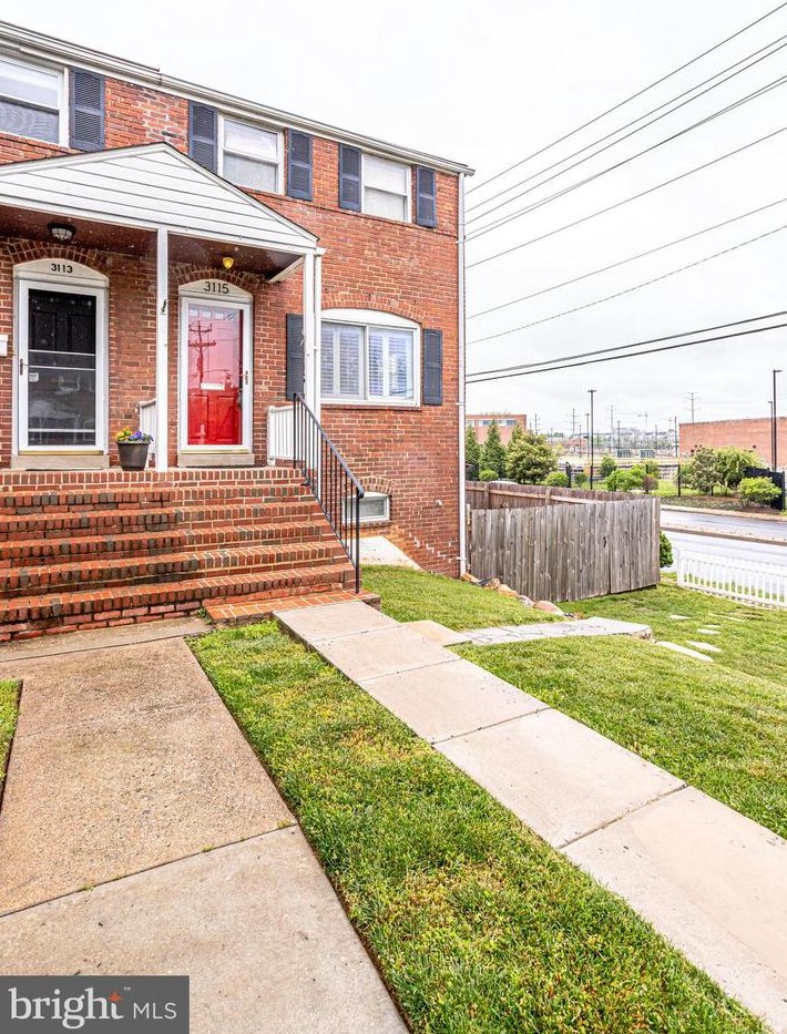3115 Hayes St, Arlington VA  22202-2335 exterior