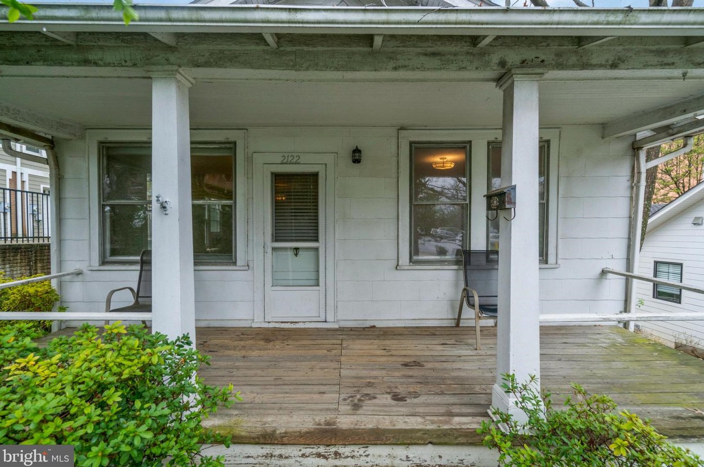 2122 N Thomas St, Arlington, VA 22207