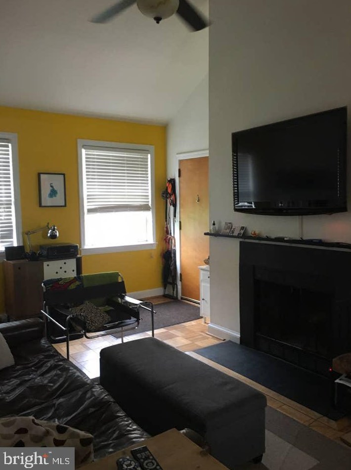 2803 Arlington Blvd #133, Arlington, VA 22201