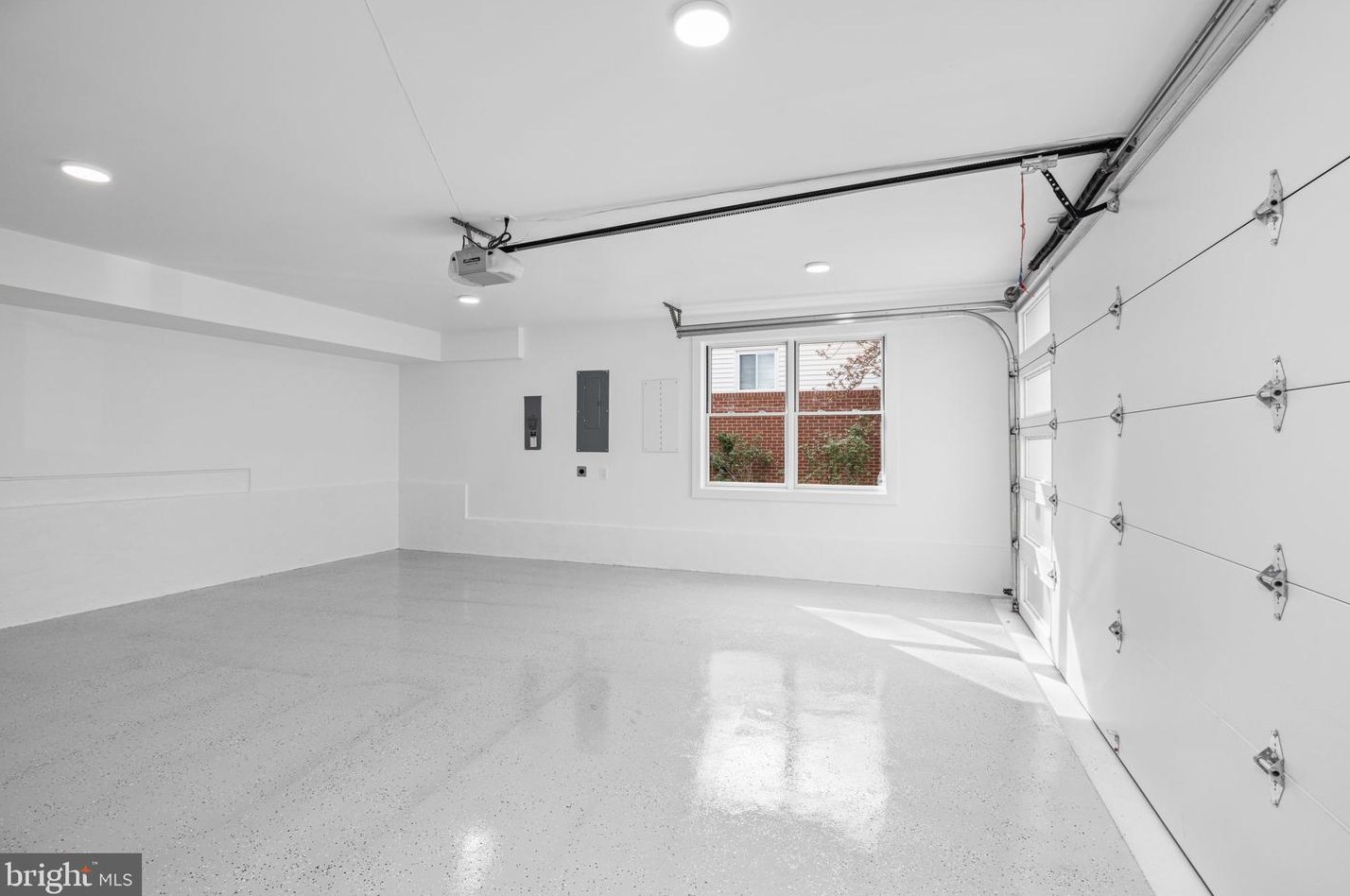 6000 16th St, Arlington VA  22205-2208 exterior