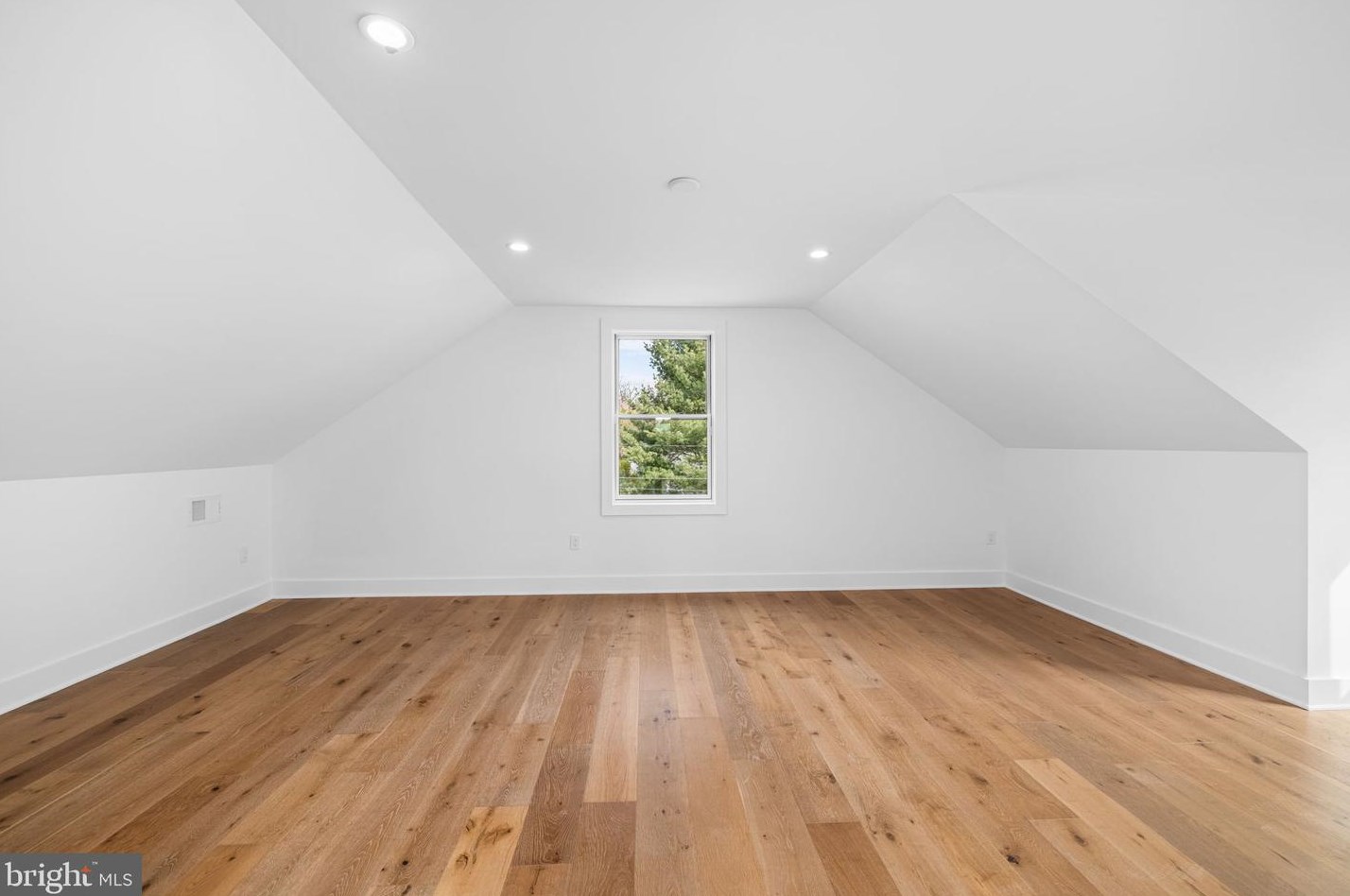 6000 16th St, Arlington VA  22205-2208 exterior