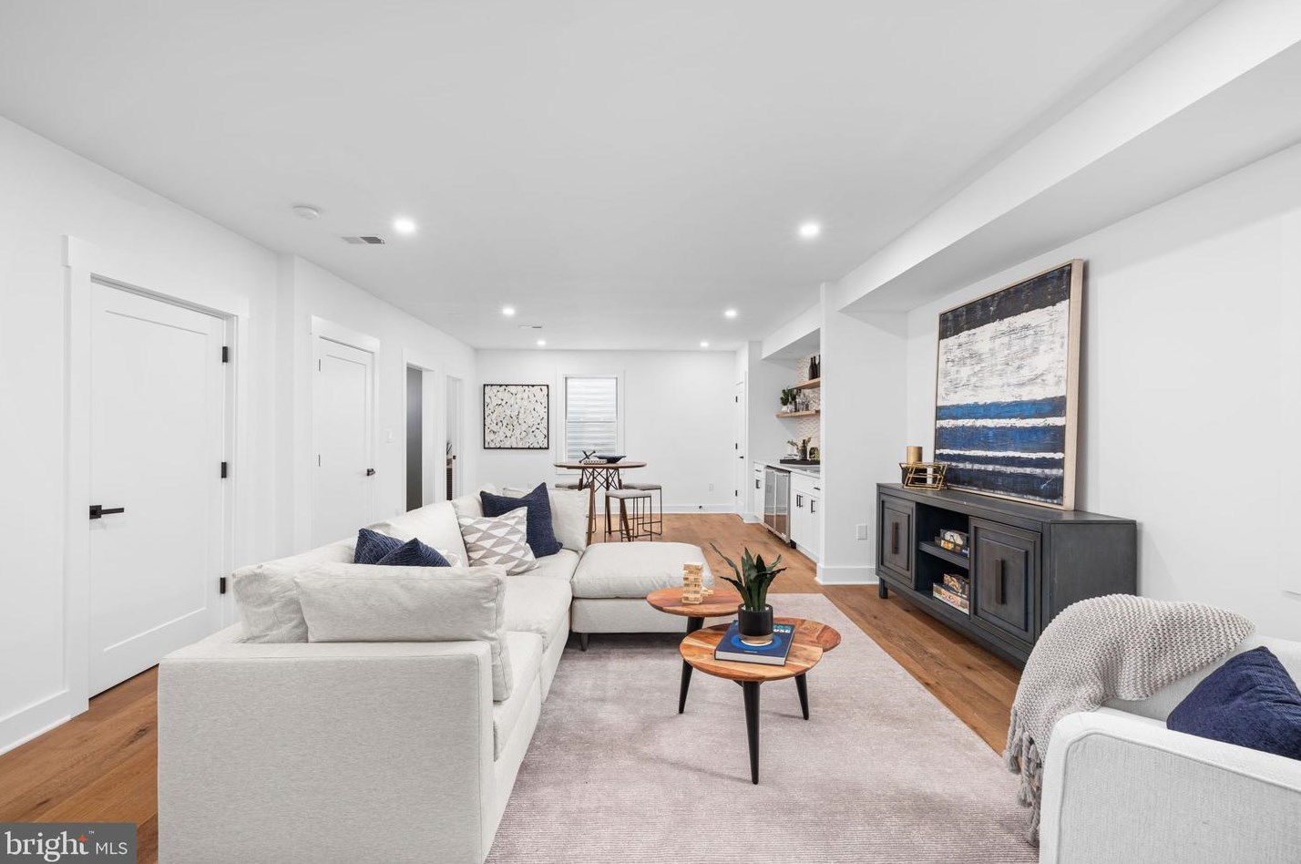 6000 16th St, Arlington VA  22205-2208 exterior