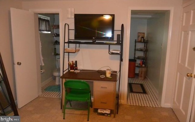 1018 Edgewood St, Arlington VA  22204-4814 exterior