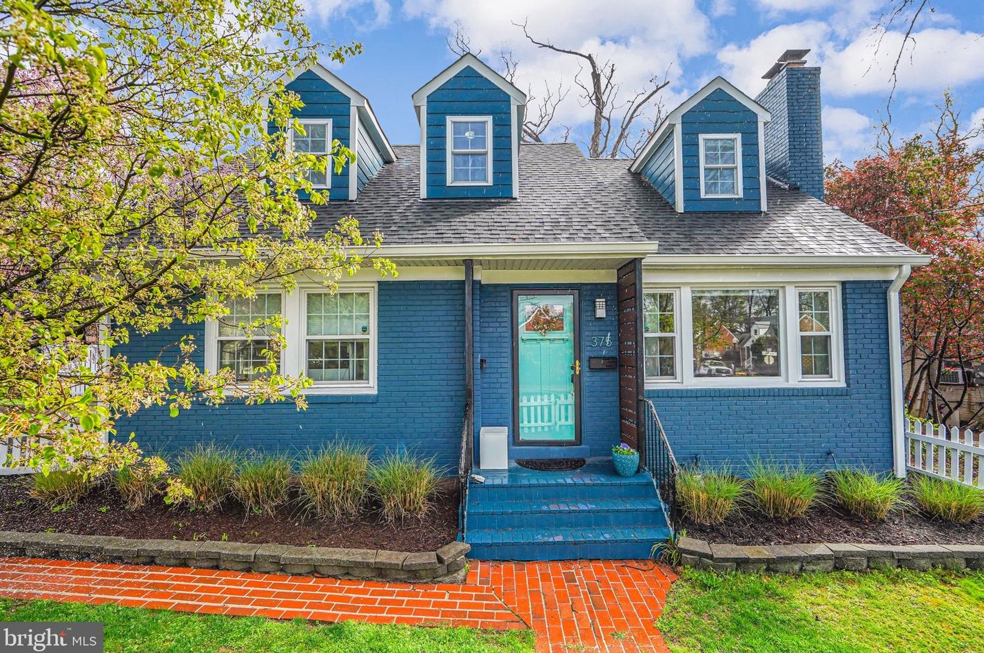 375 S George Mason Dr, Arlington, VA 22204