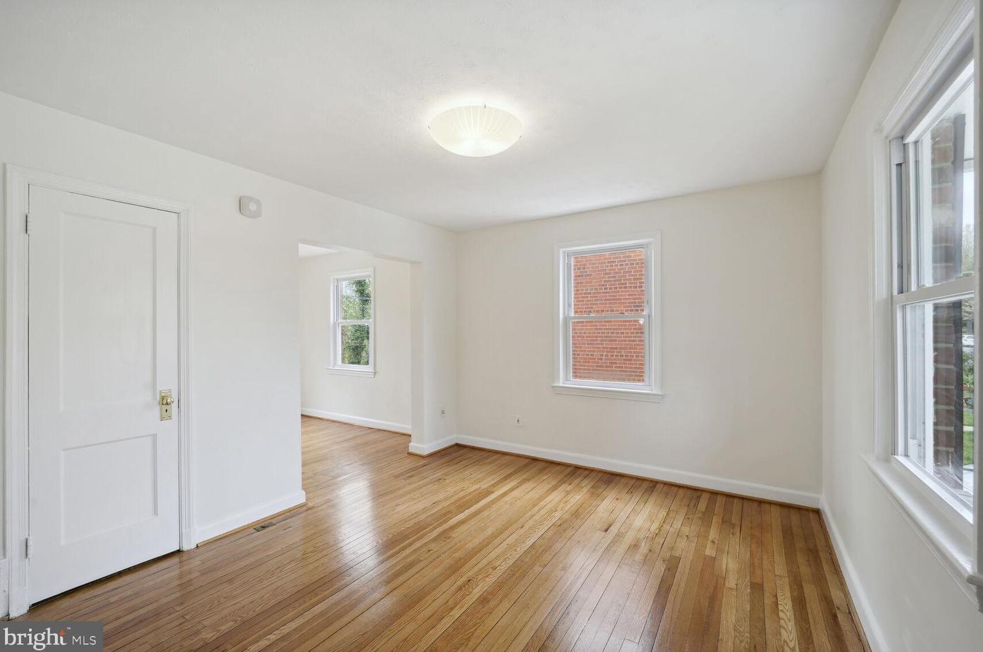 2136 Pollard St, Arlington VA  22204-5418 exterior