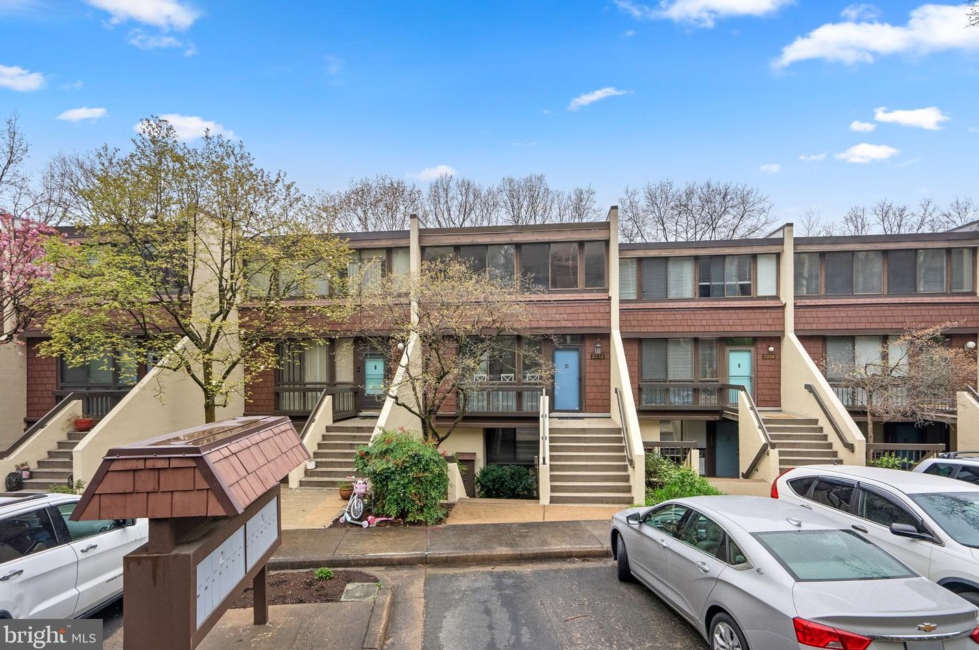 2232 S Randolph St #2, Arlington, VA