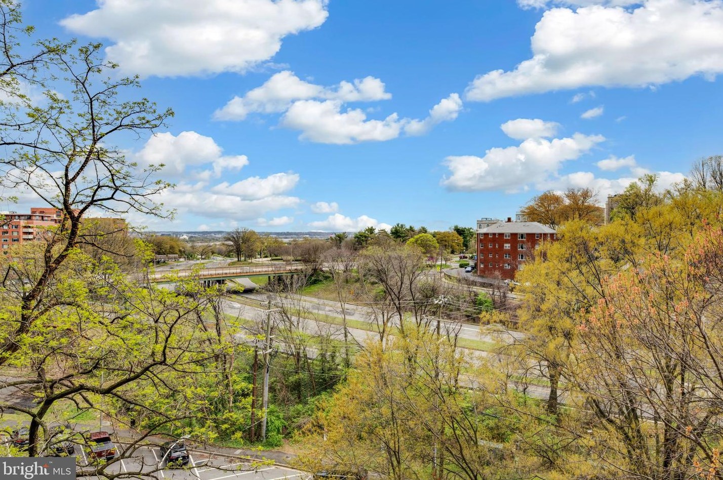 1600 N Oak St #212, Arlington, VA 22209
