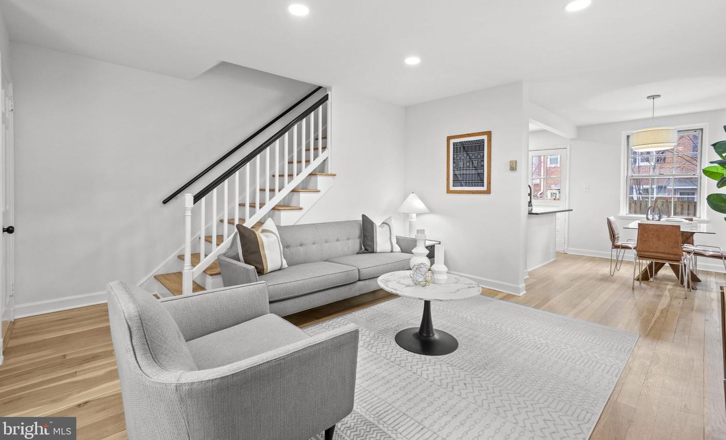 3610 Taylor St, Arlington, VA 22206-1814