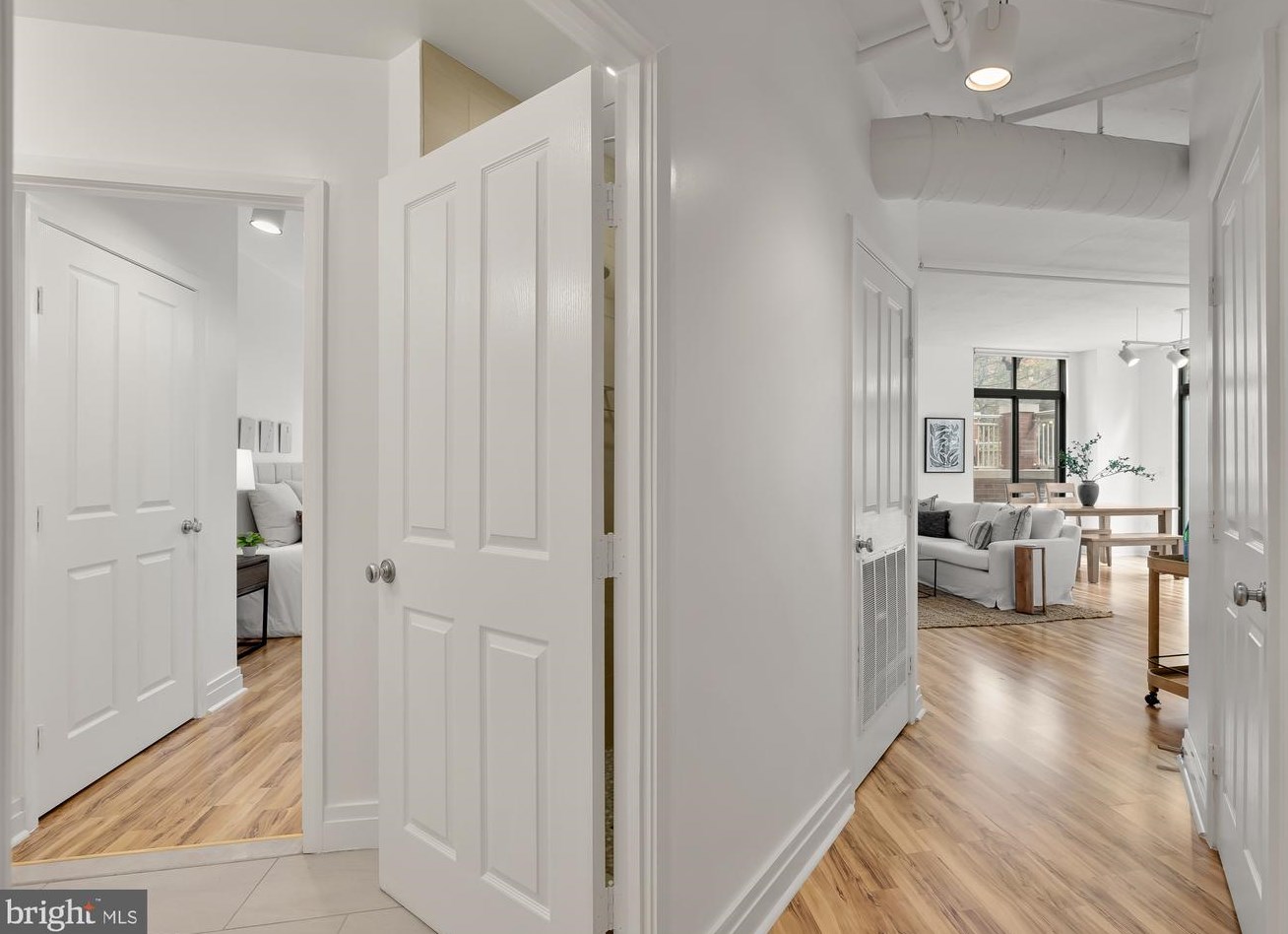 1201 N Garfield St #105, Arlington, VA 22201