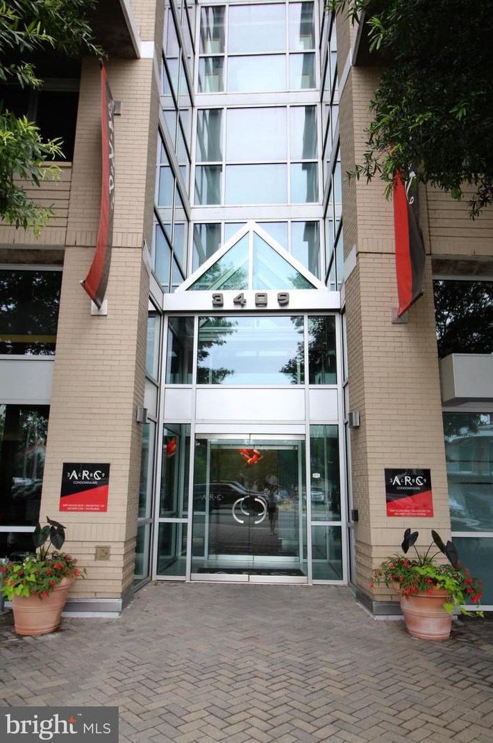 3409 Wilson Blvd #603, Arlington, VA 22201