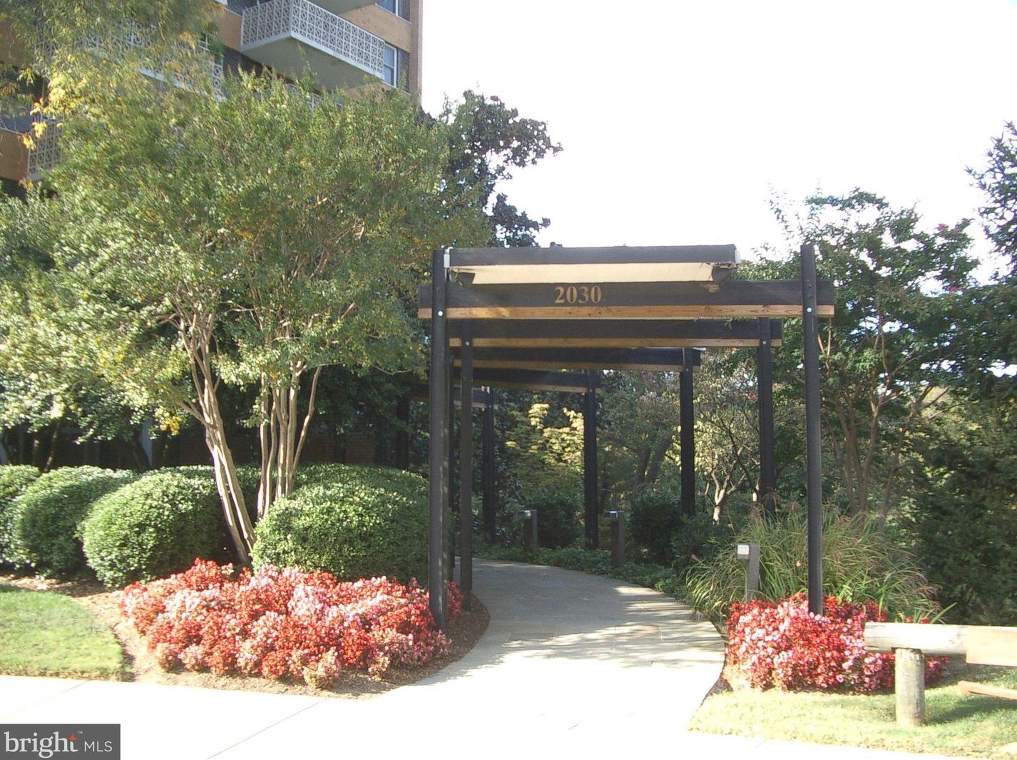 2030 N Adams St #1205, Arlington, VA 22201