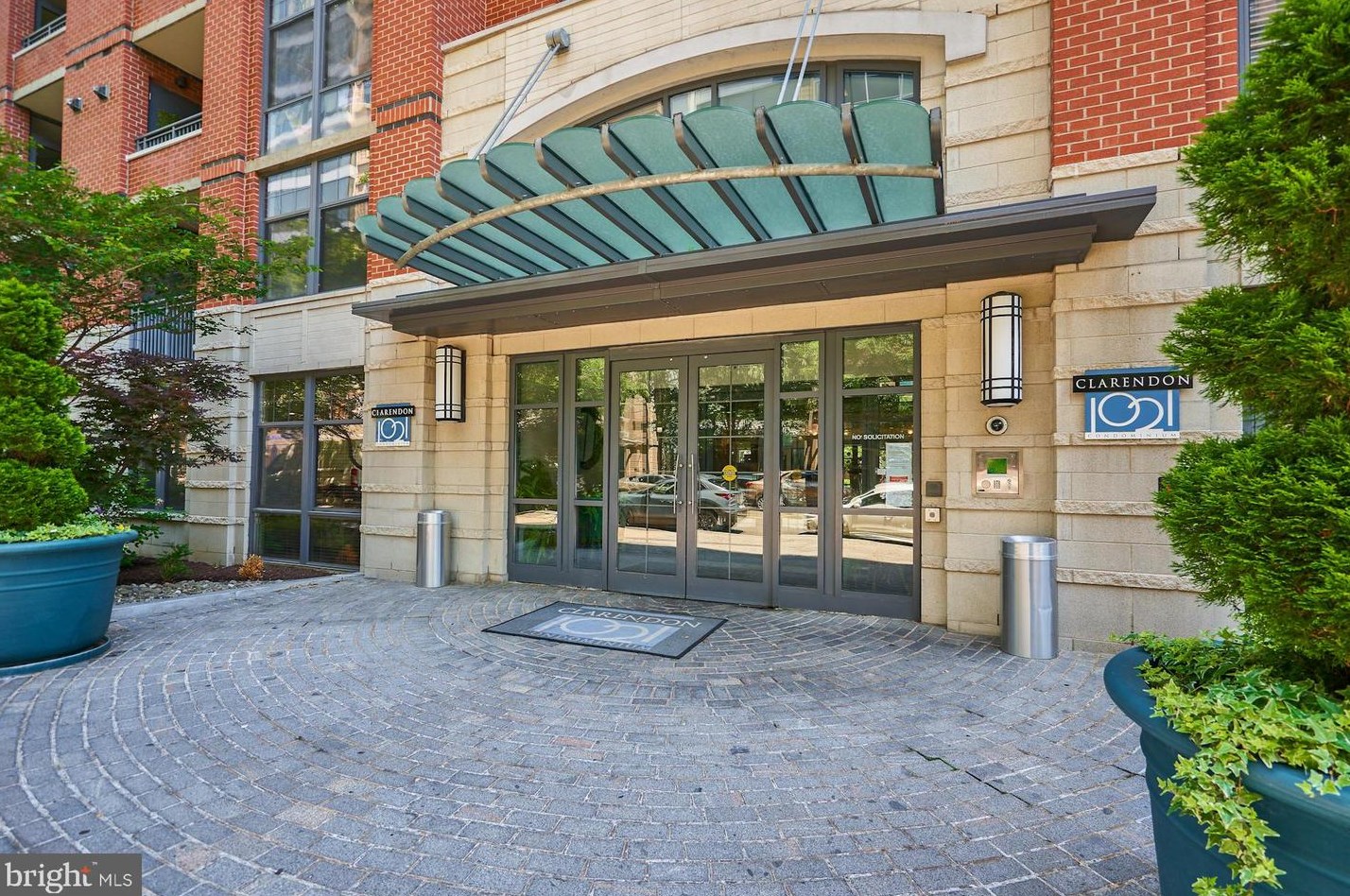 1021 N Garfield St #645, Arlington, VA 22201