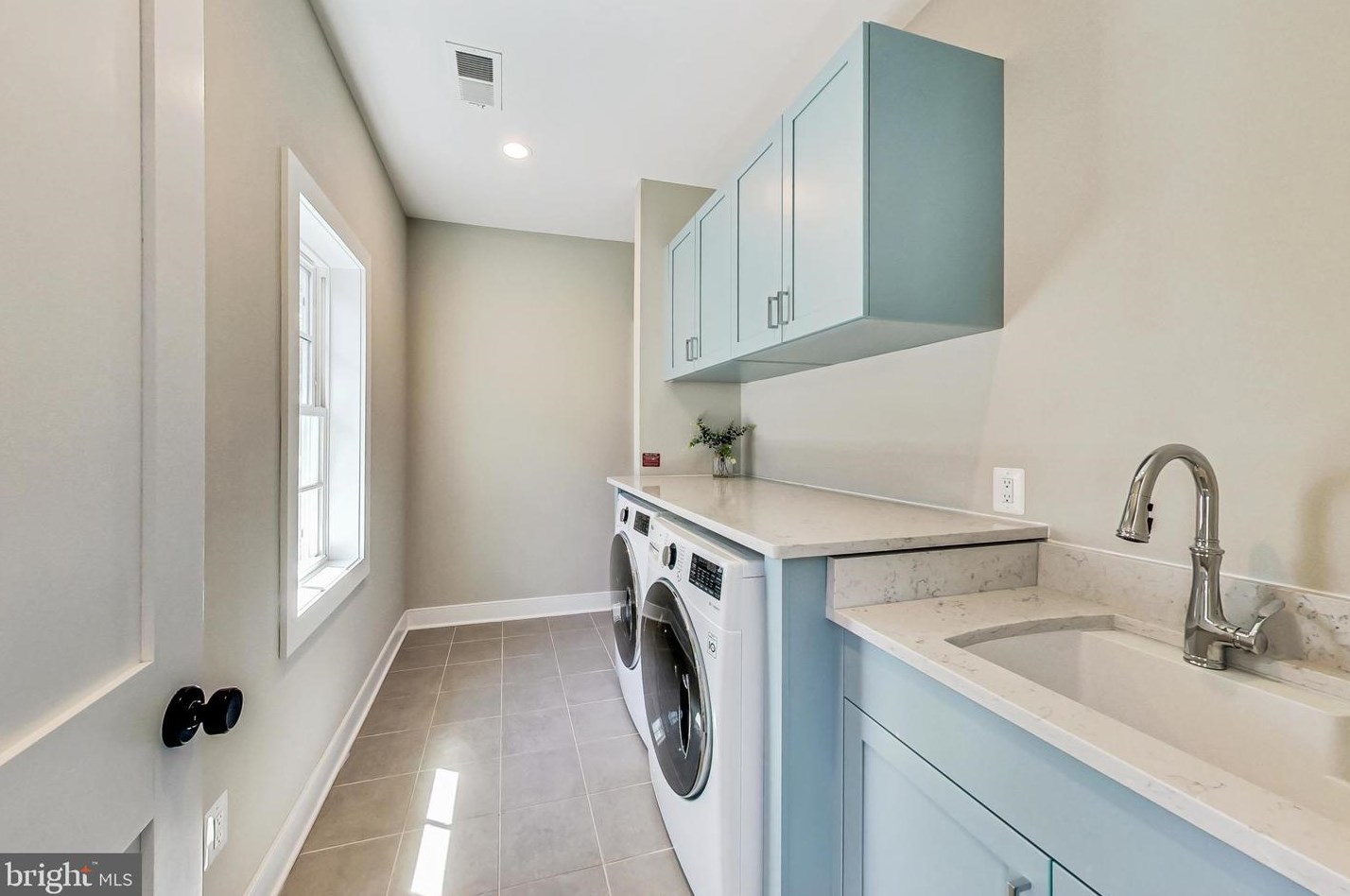 2016 Madison St, Arlington VA  22205-3314 exterior