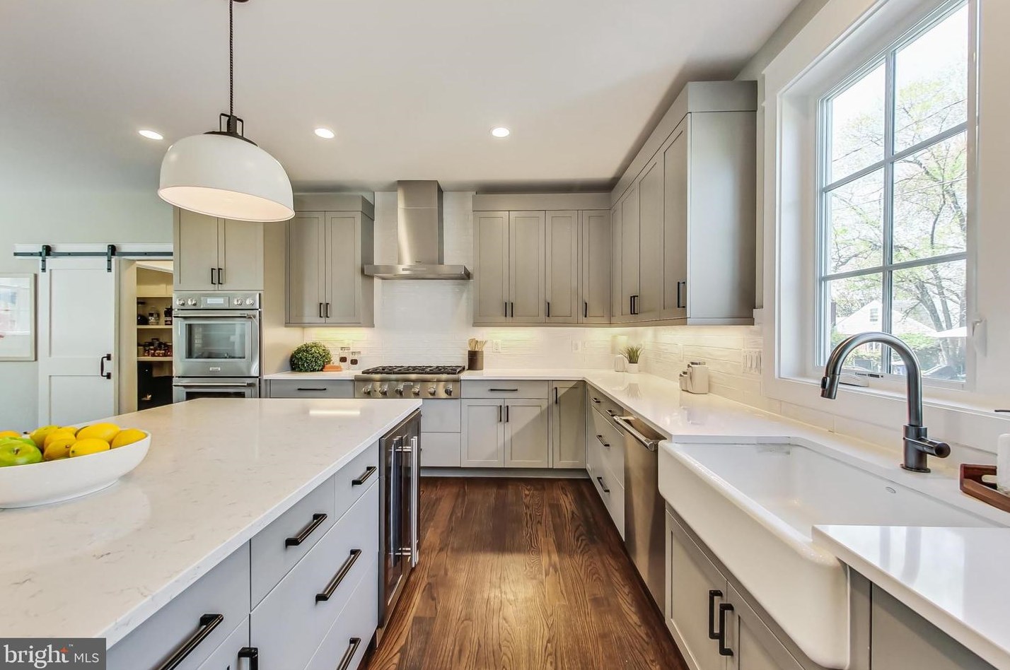 2016 Madison St, Arlington VA  22205-3314 exterior