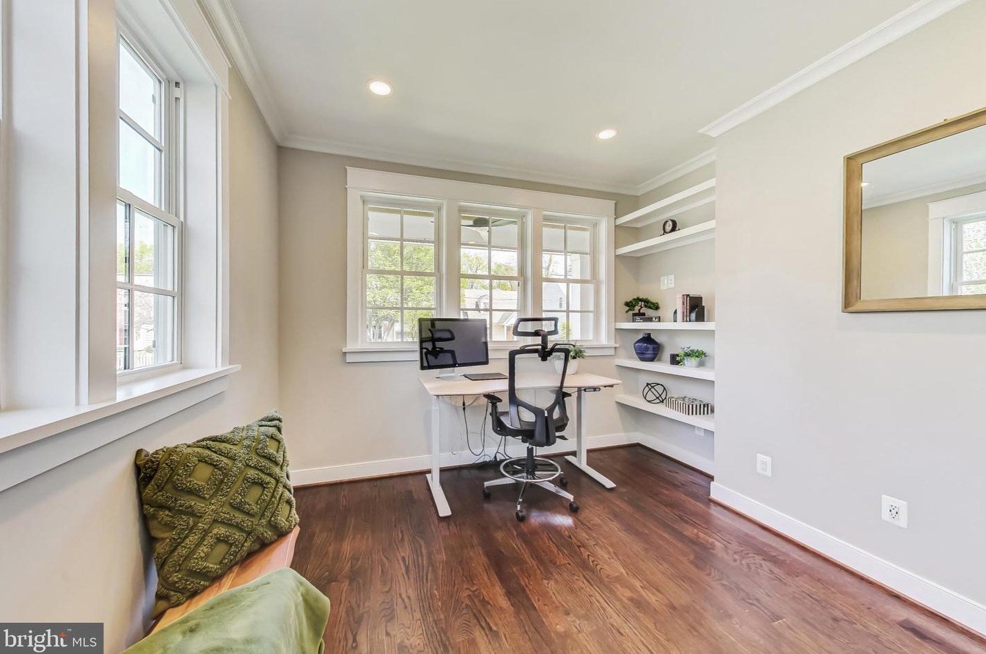 2016 Madison St, Arlington VA  22205-3314 exterior