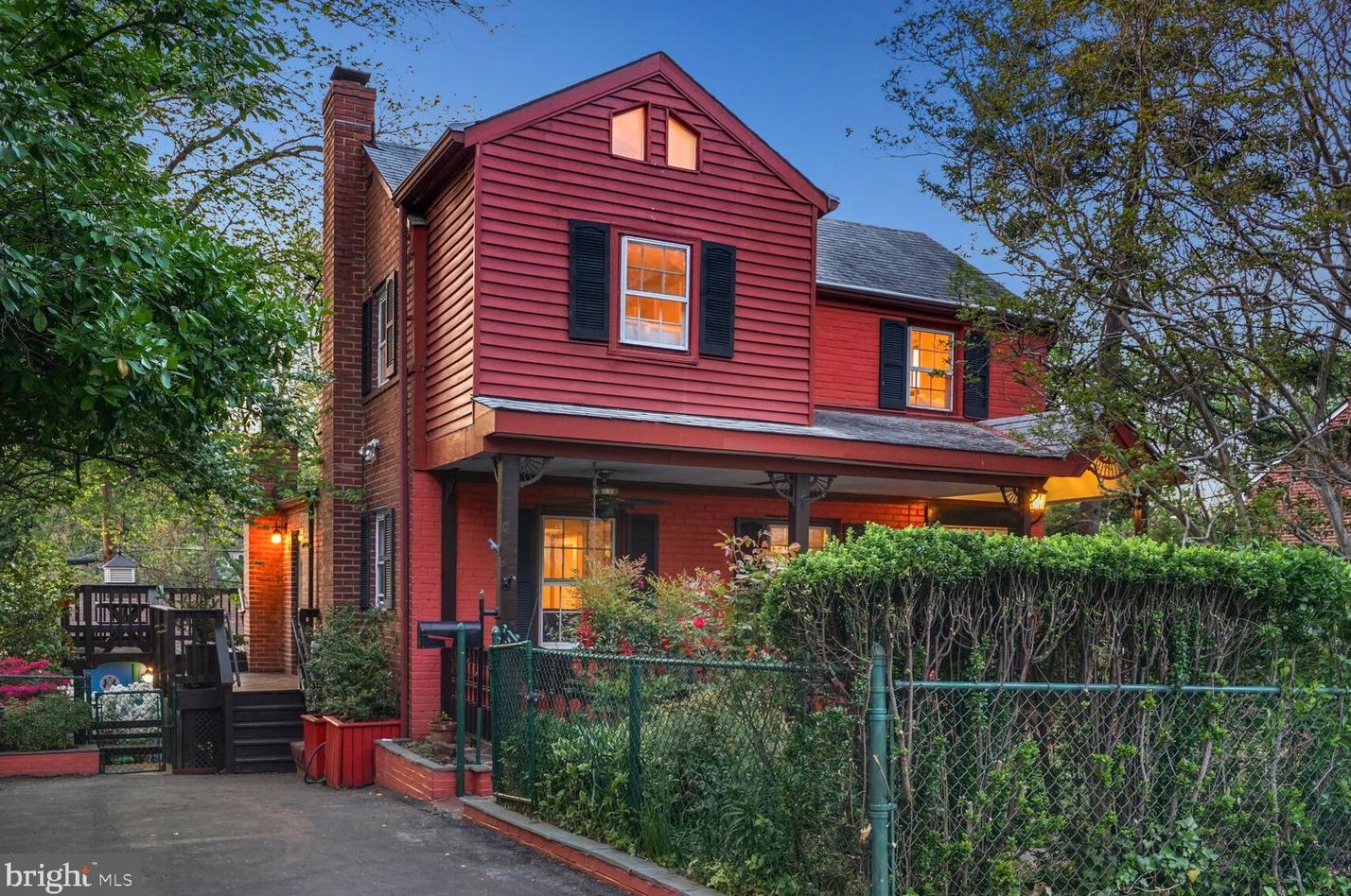 1460 N Longfellow St, Arlington, VA 22205