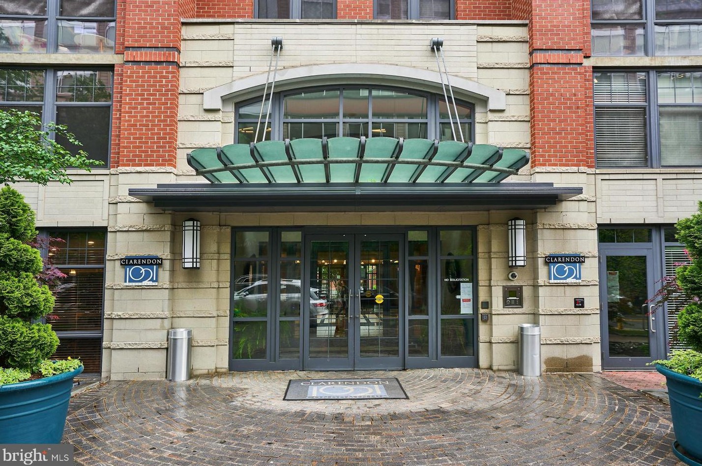 1021 N Garfield St #541, Arlington, VA 22201