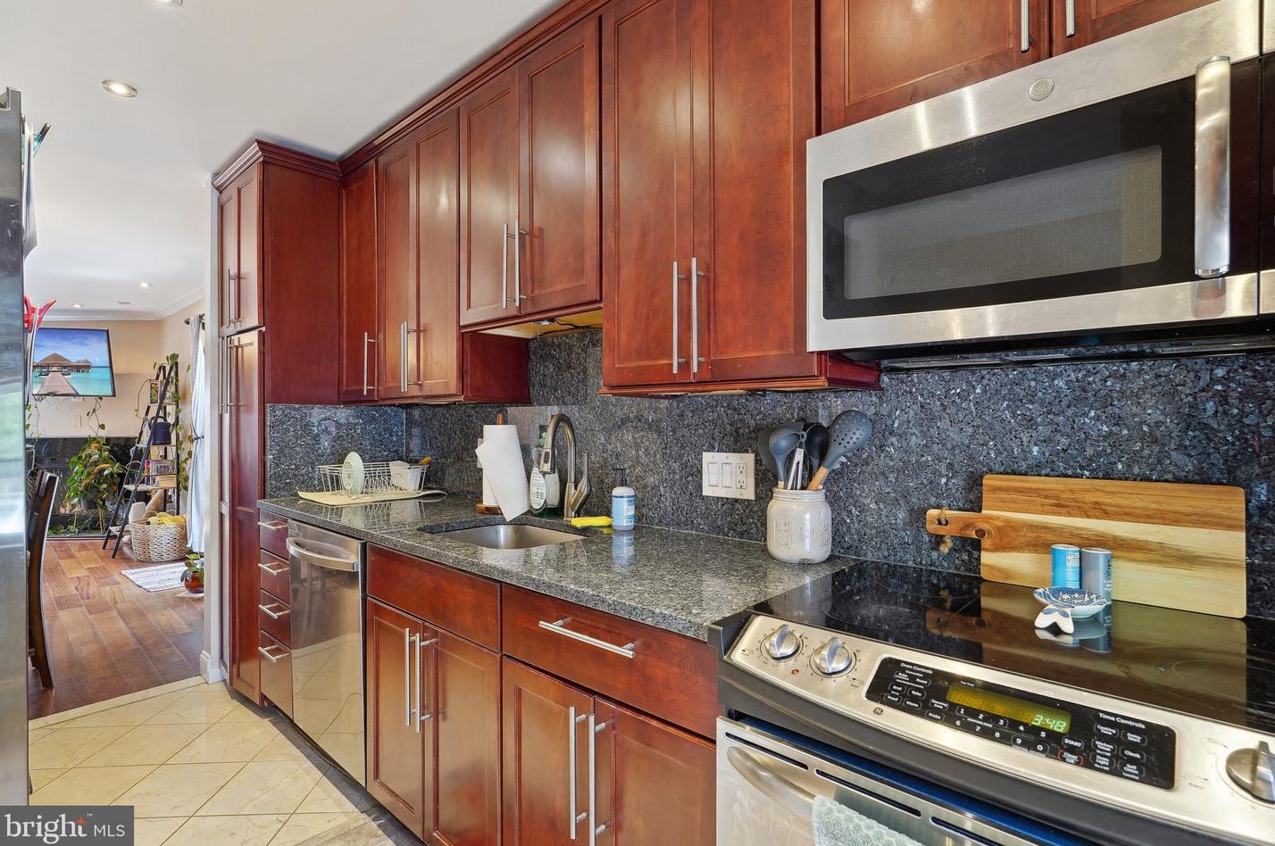1470 Quinn St, Arlington VA  22209-2958 exterior