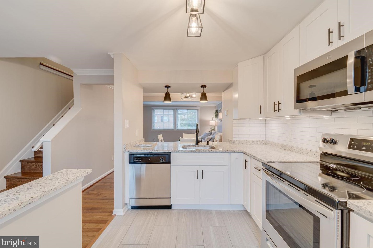 2810 Meade St, Arlington VA  22206-3147 exterior