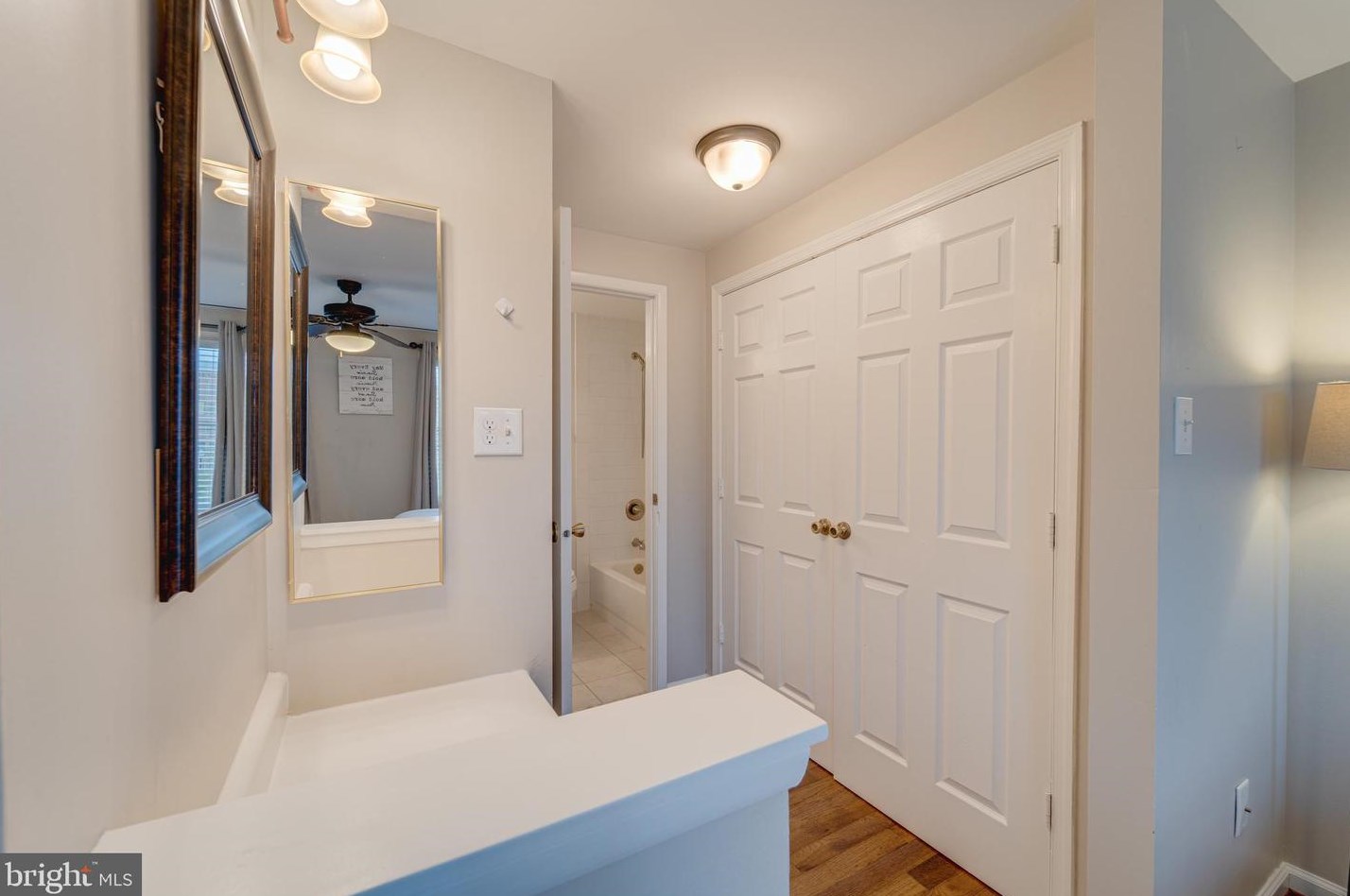 2810 Meade St, Arlington VA  22206-3147 exterior