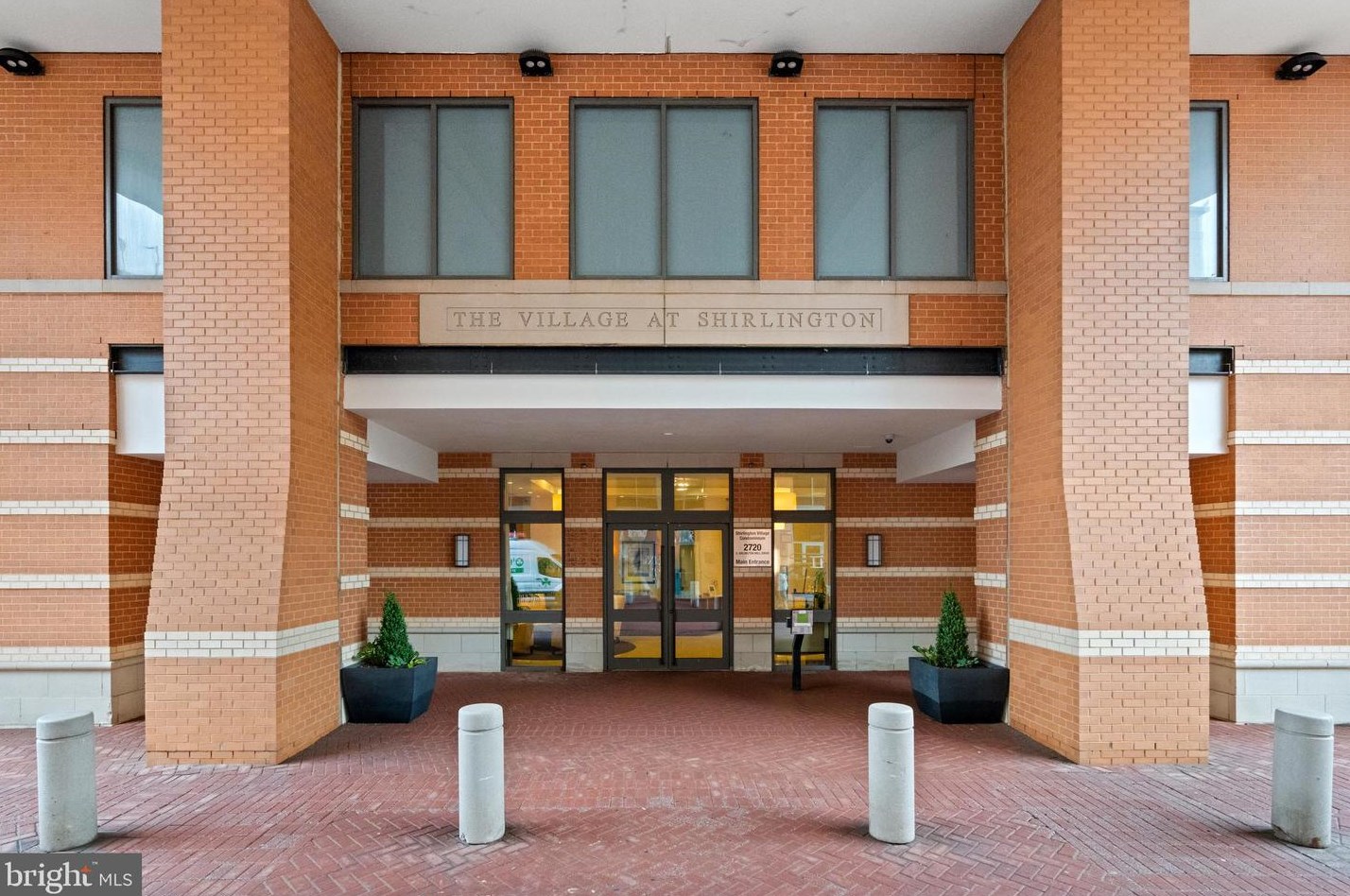 2720 S Arlington Mill Dr #714, Arlington, VA 22206