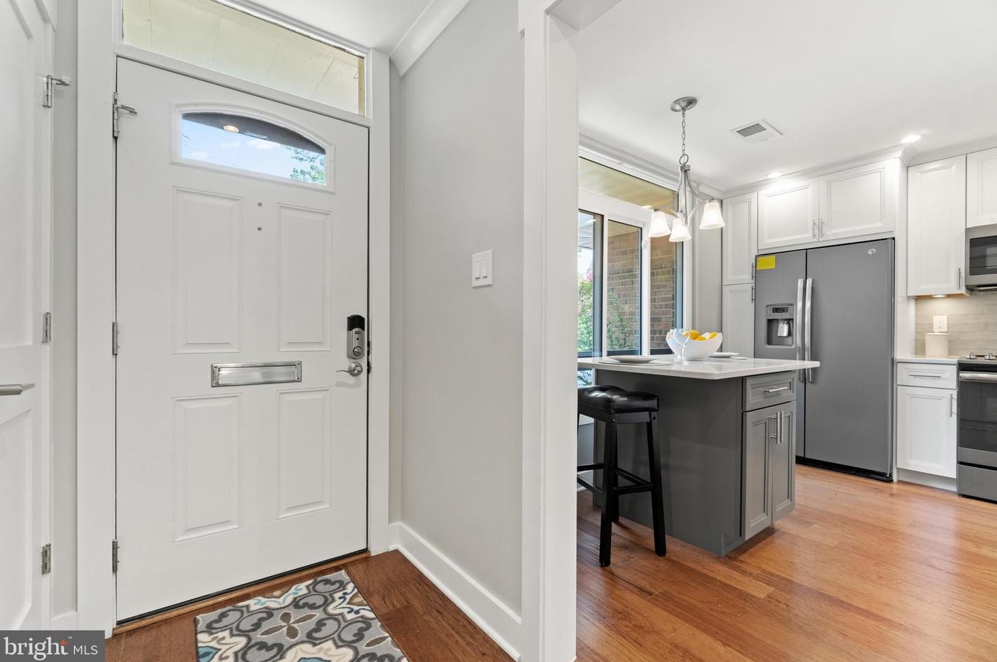 730 15th St S #2, Arlington, VA 22202