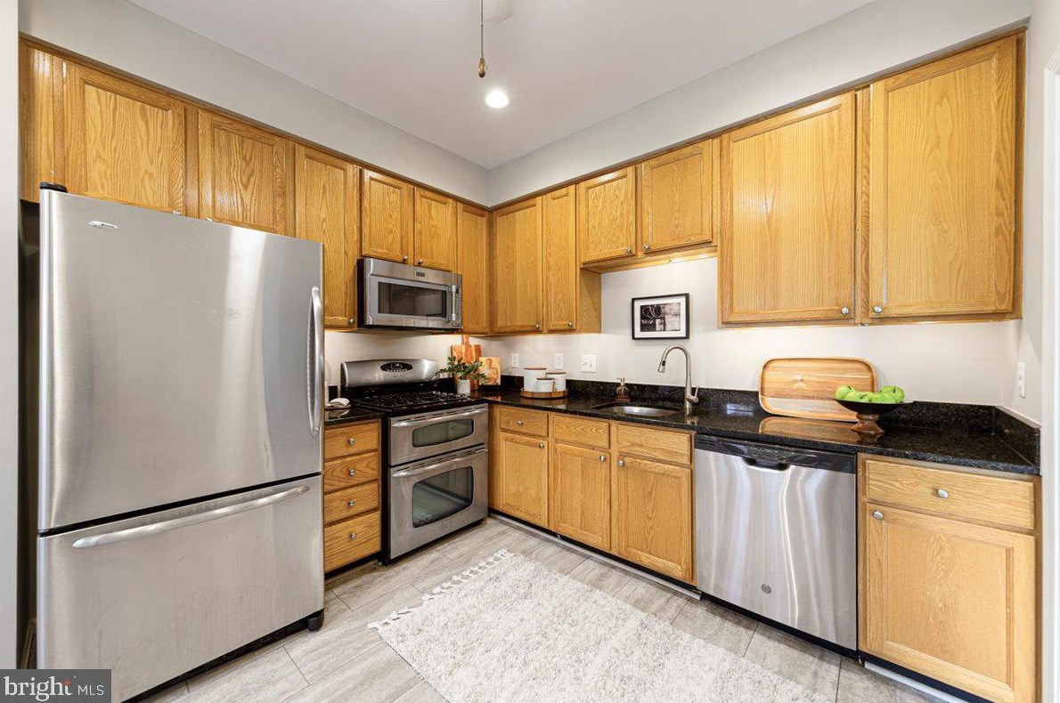 2007 Buchanan Ct, Arlington VA  22207-2096 exterior