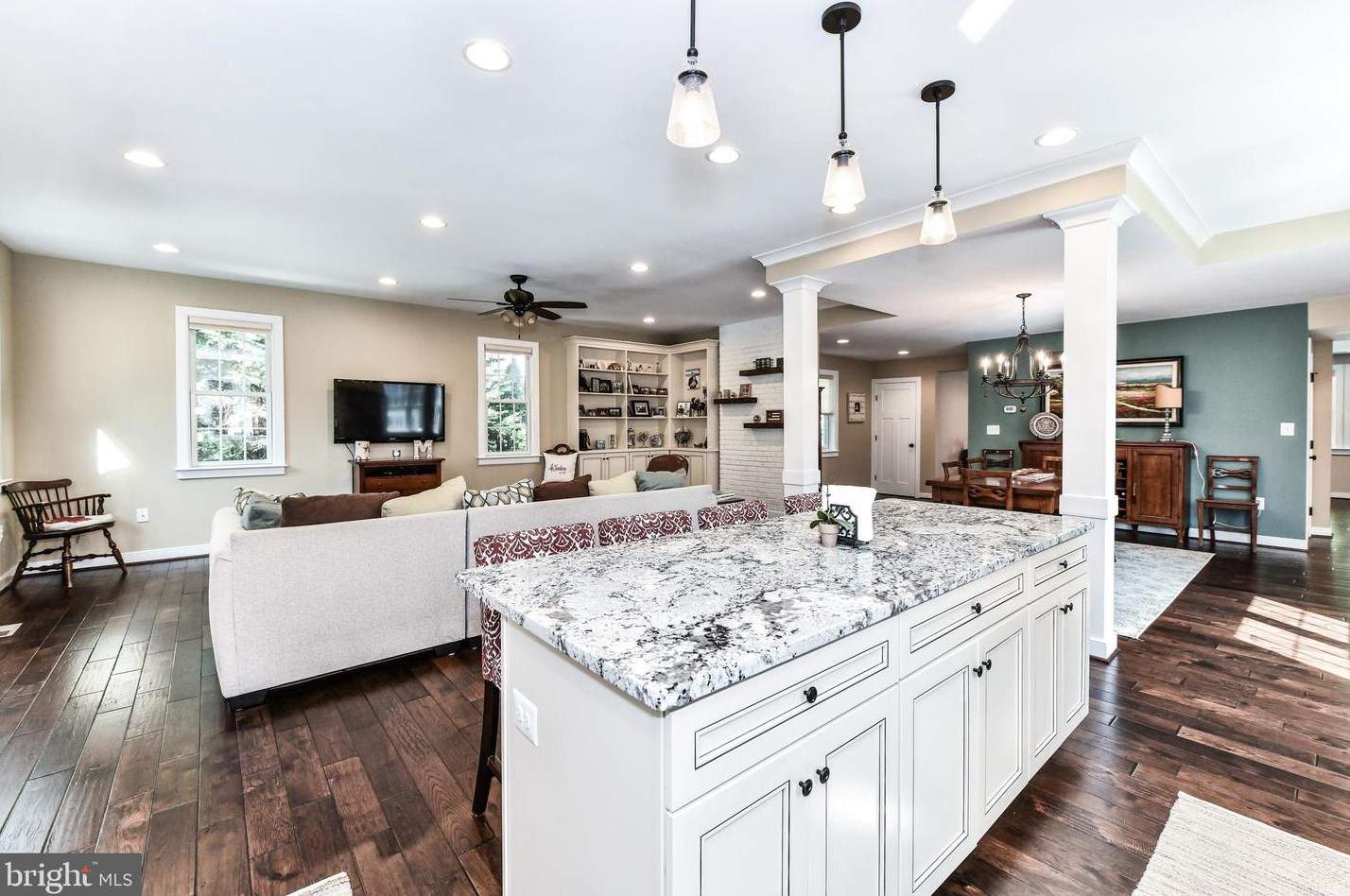3802 Pershing Dr, Arlington, VA 22203-3521