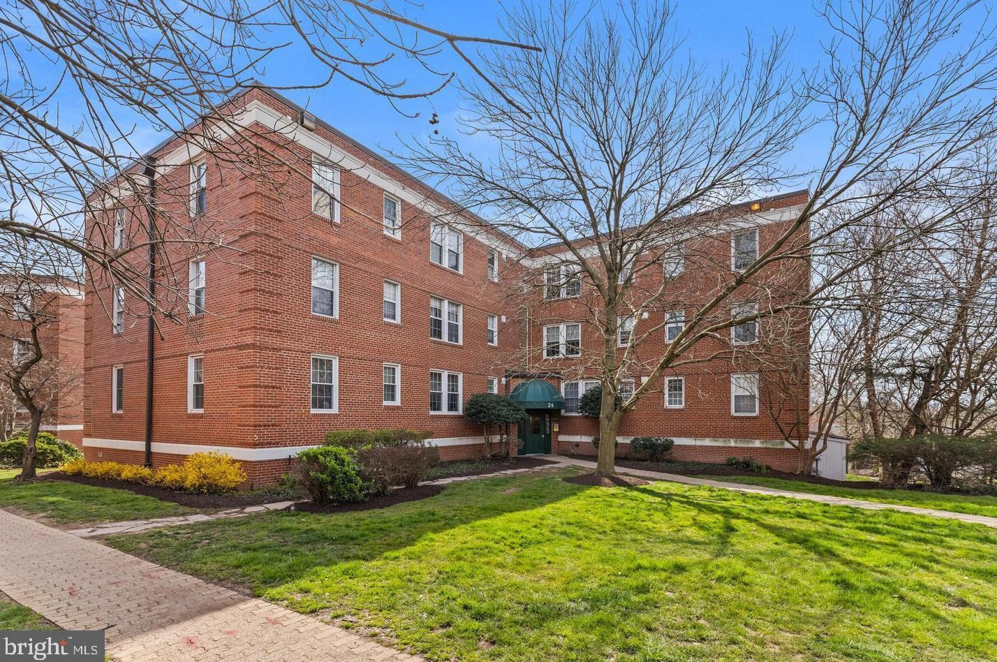 24 S Old Glebe Rd #105-c, Arlington, VA 22204