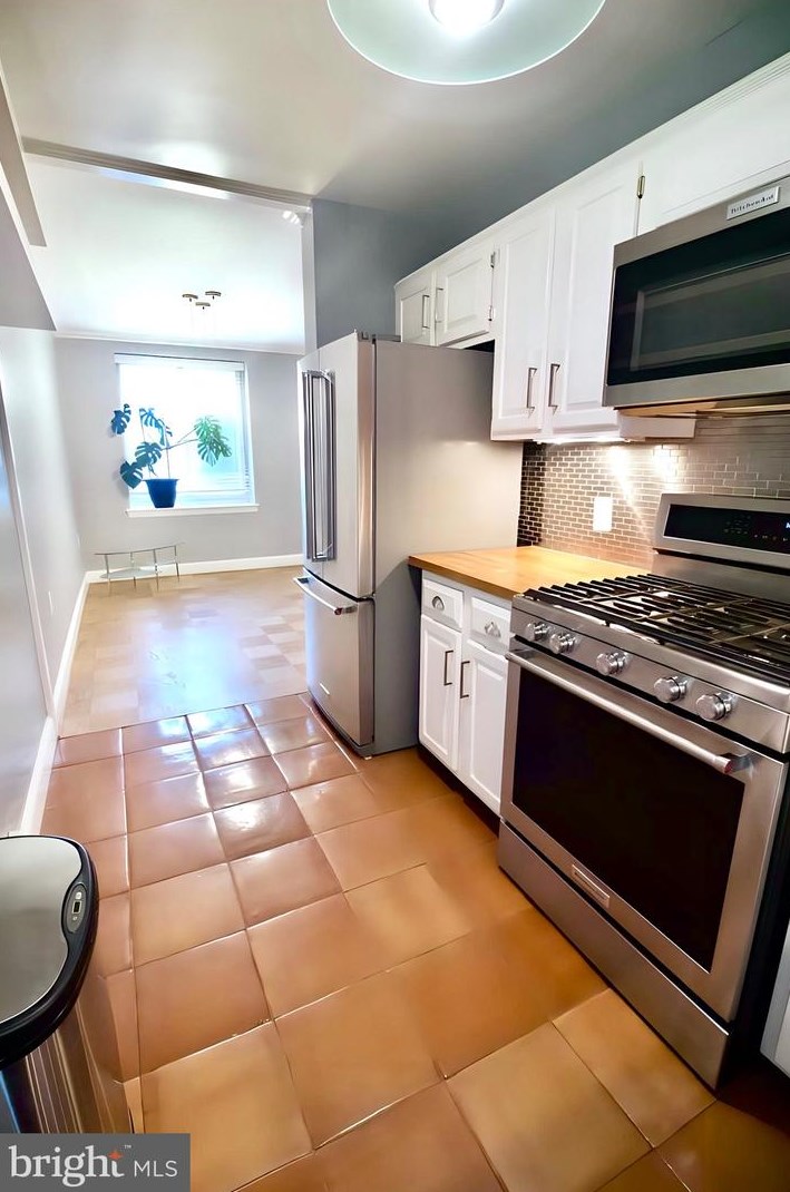 3000 Spout Run Pkwy, Arlington, VA 22201-4232
