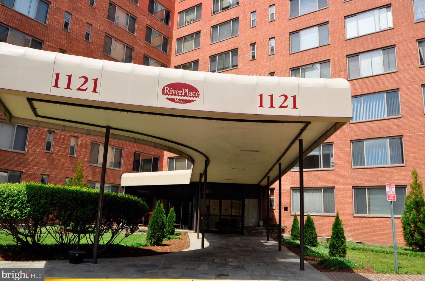 1121 Arlington Blvd #605, Arlington, VA 22209