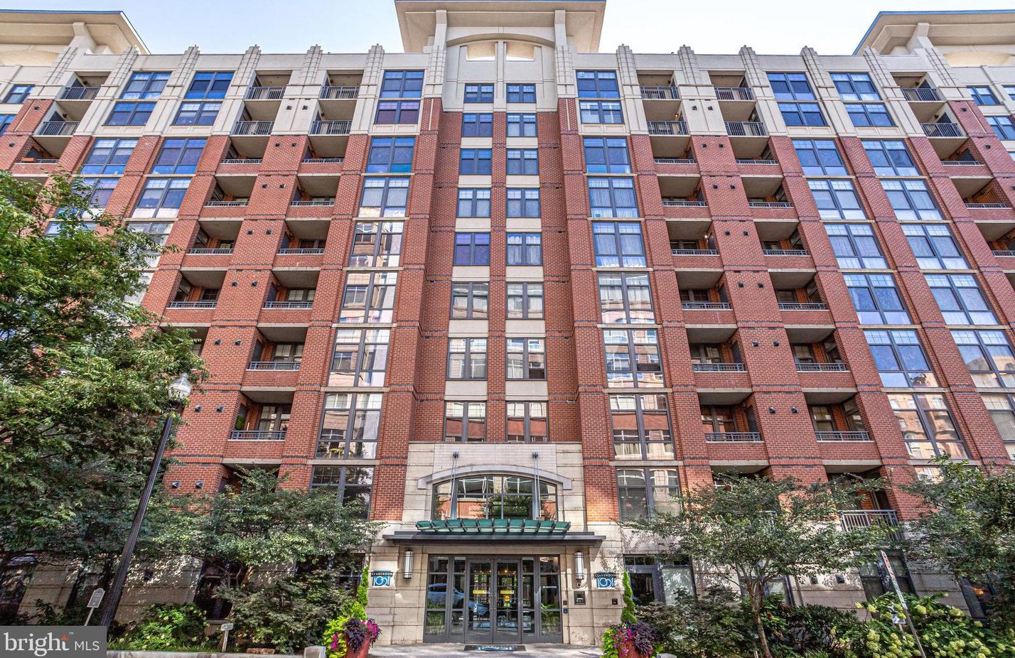 1021 N Garfield St #505, Arlington, VA 22201