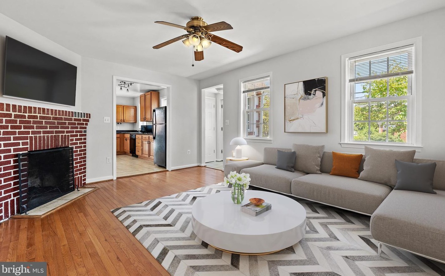 734 N George Mason Dr, Arlington, VA 22203