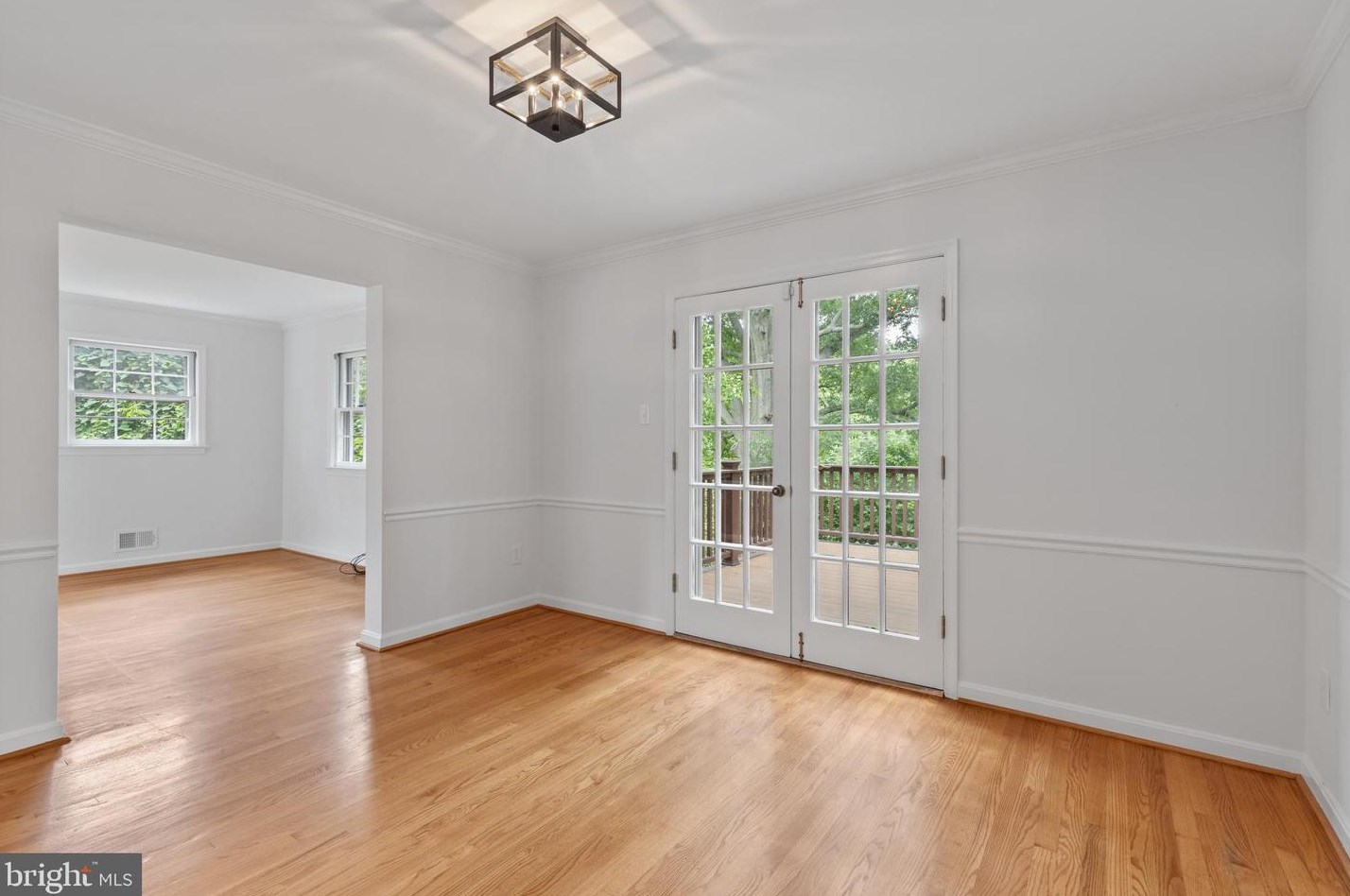 511 Manchester St, Arlington VA 22203-1114 exterior