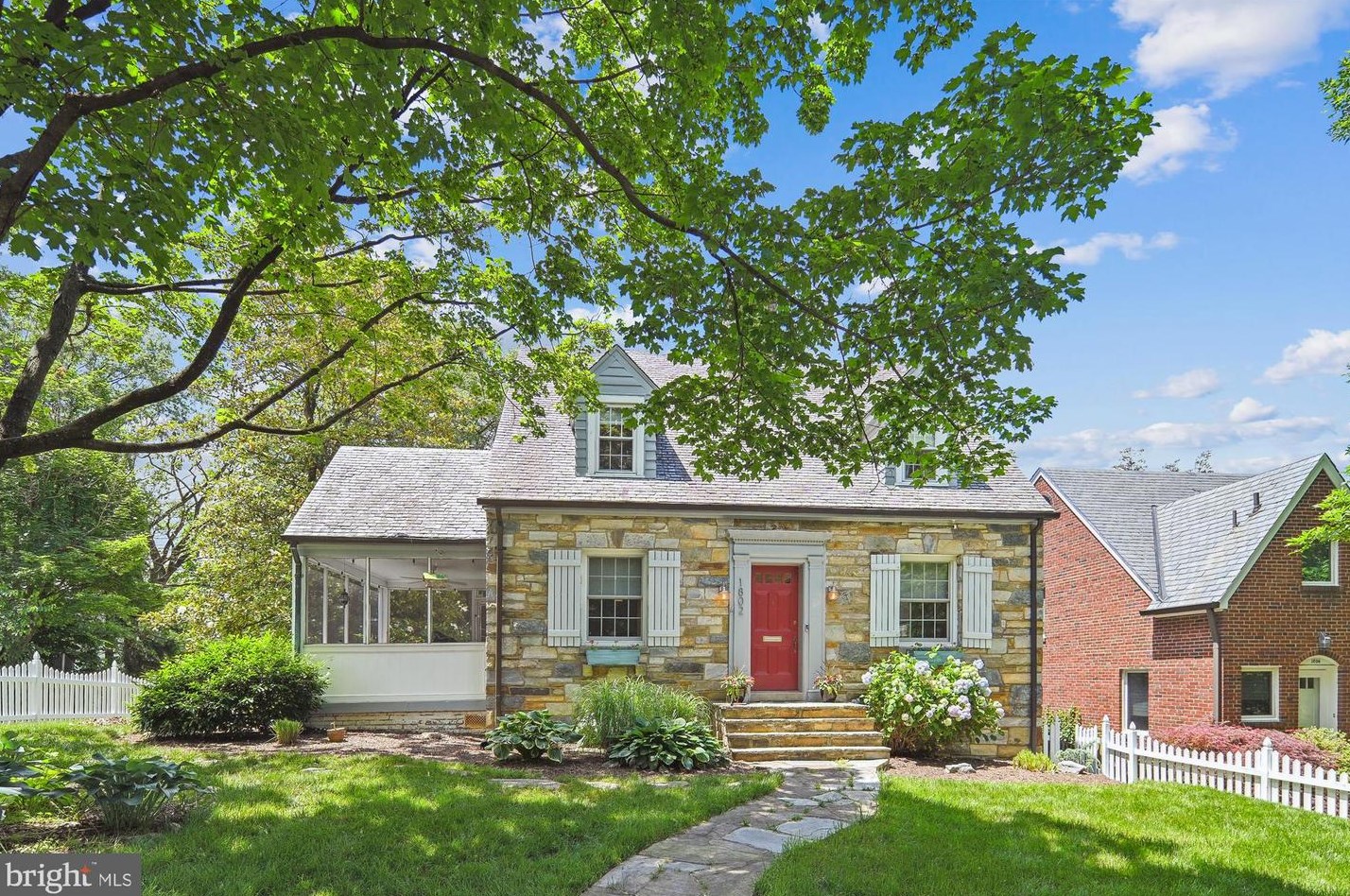 1802 N Wakefield St, Arlington, VA 22207