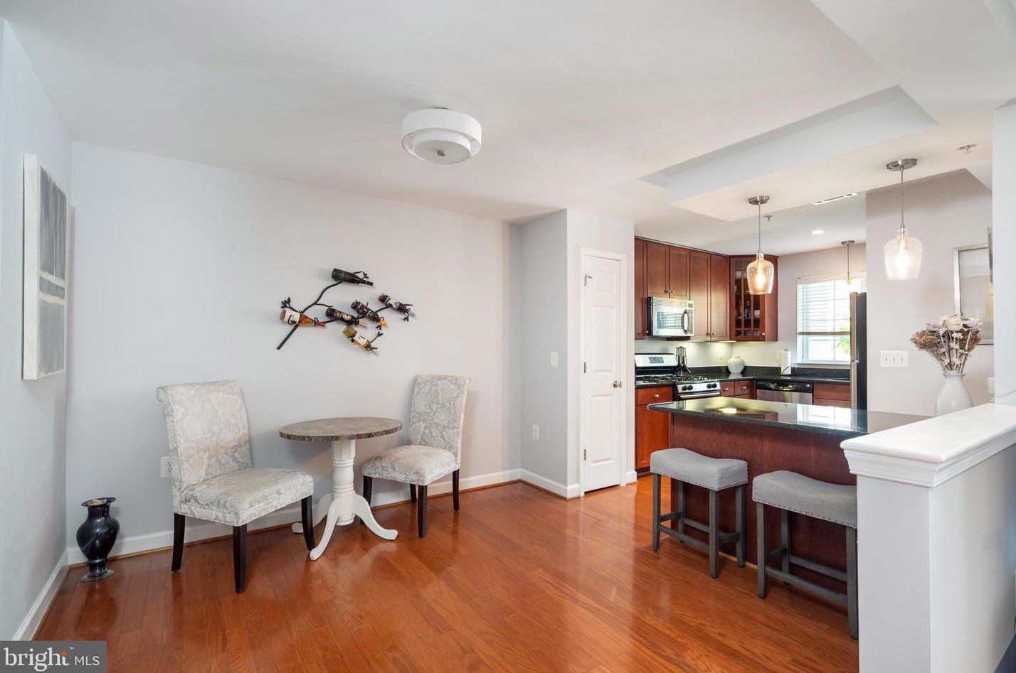 4083 S Four Mile Run Dr #301, Arlington, VA 22204