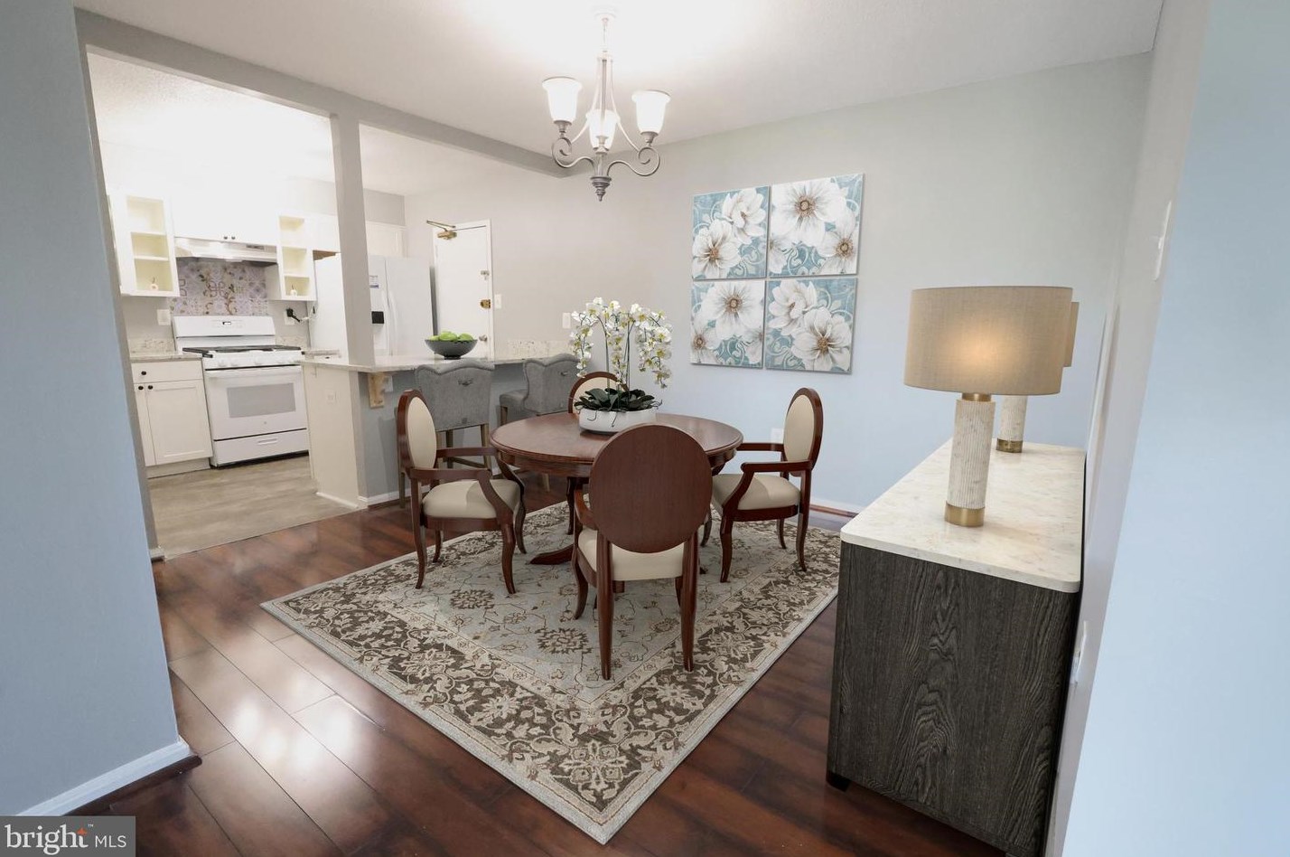 1300 Army Navy Dr #628, Arlington, VA 22202