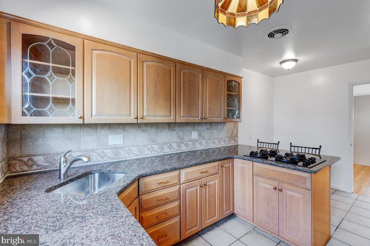 1317 22nd St S, Arlington, VA 22202
