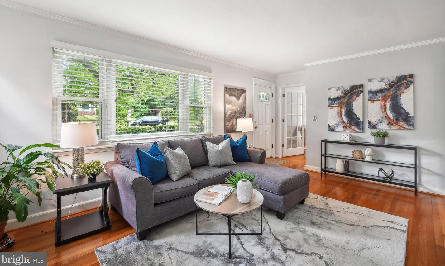 5725 1st St S, Arlington, VA 22204