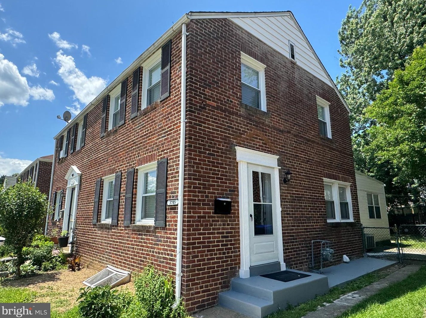 3705 3rd St S, Arlington, VA 22204