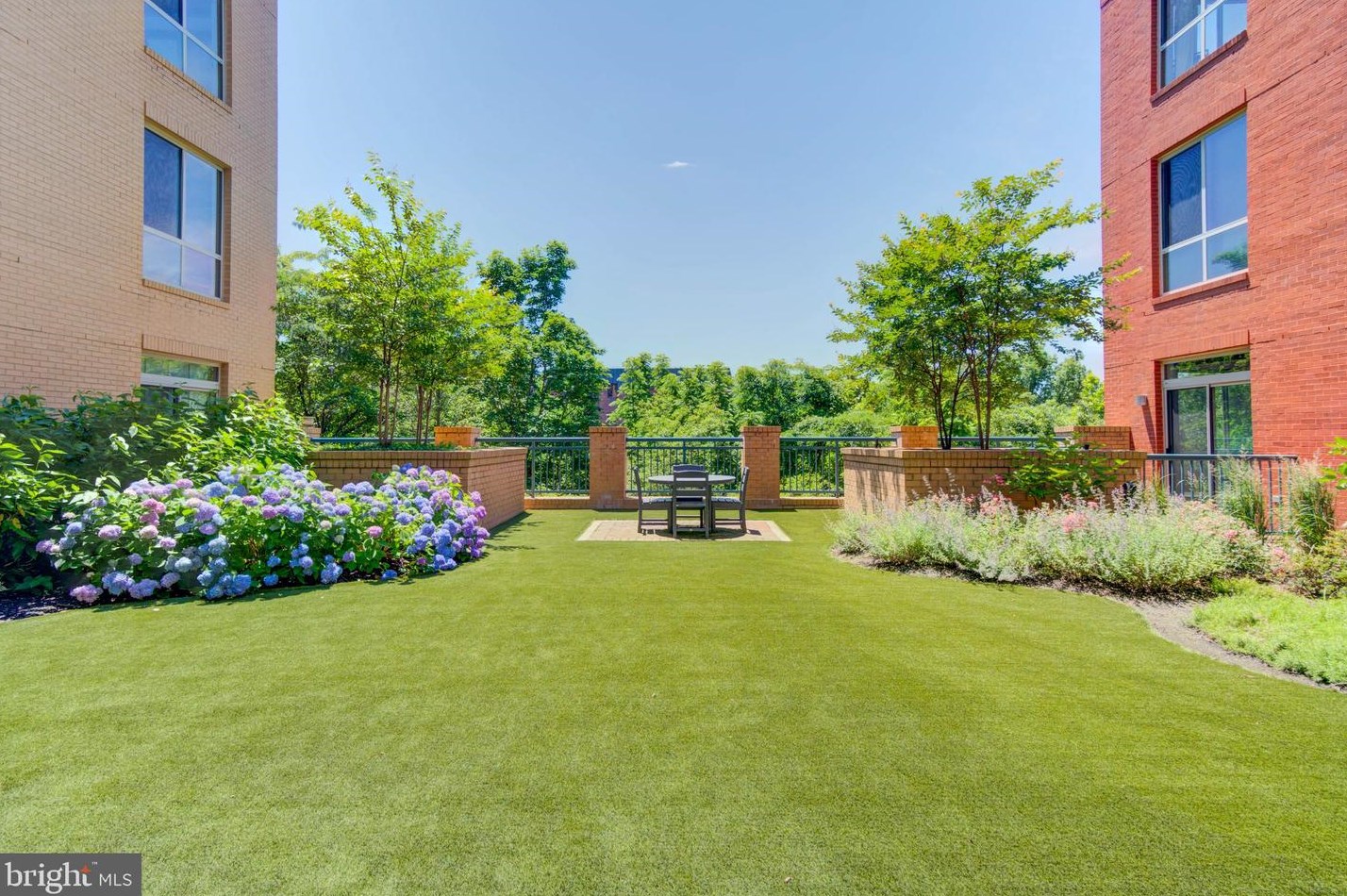 2200 Westmoreland St, Arlington VA  22213-1016 exterior