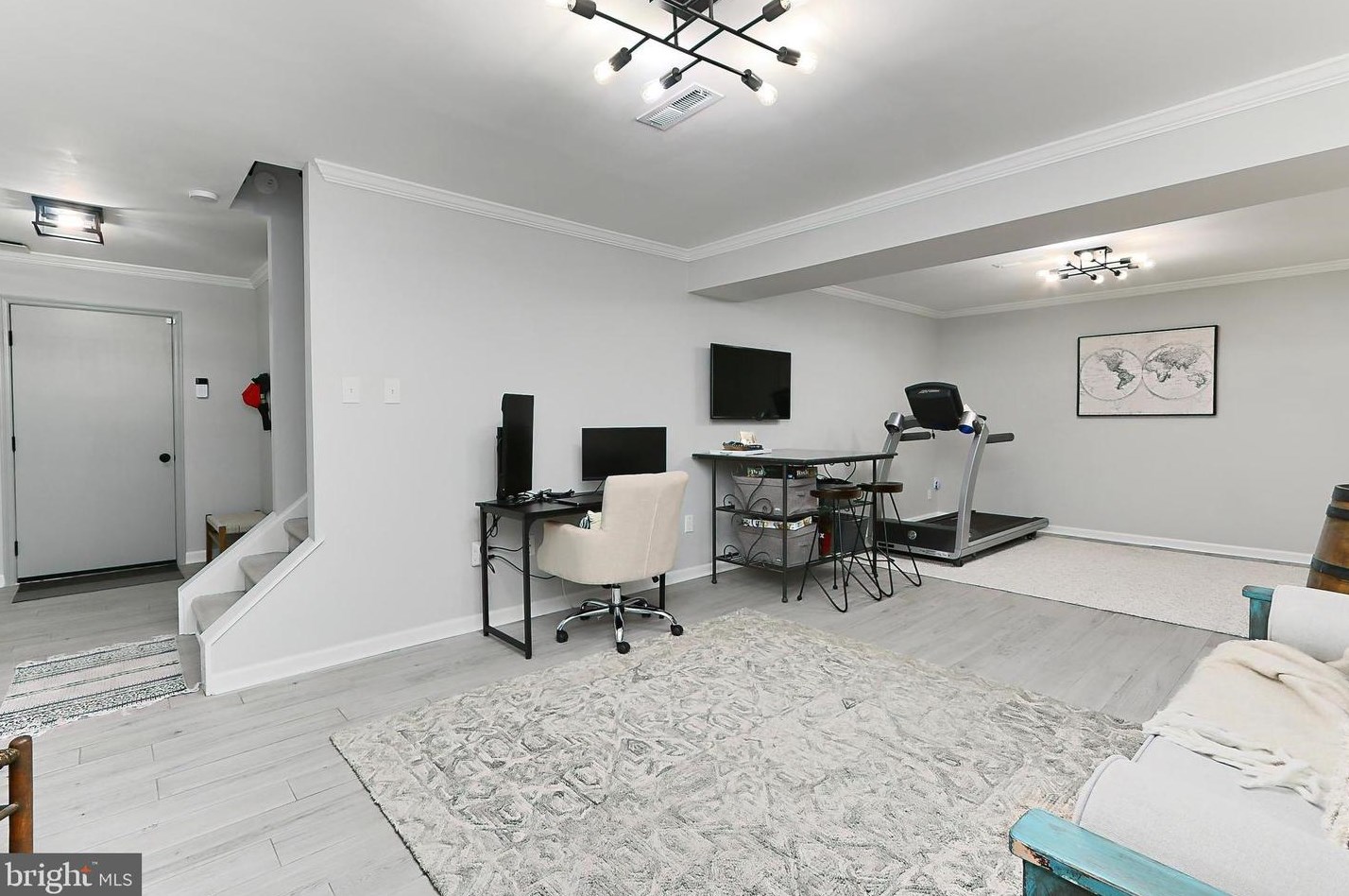 812 George Mason Dr, Arlington VA  22205-1216 exterior