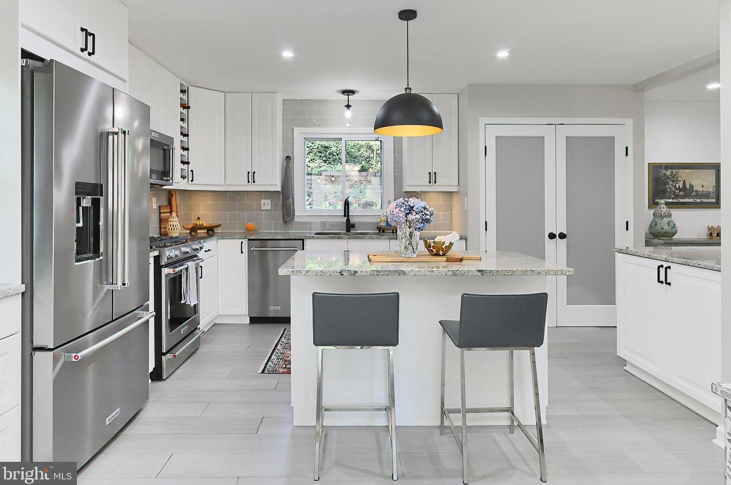 812 George Mason Dr, Arlington VA  22205-1216 exterior