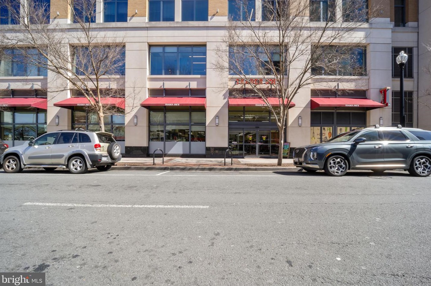 1021 Garfield St, Arlington VA  22201-2168 exterior