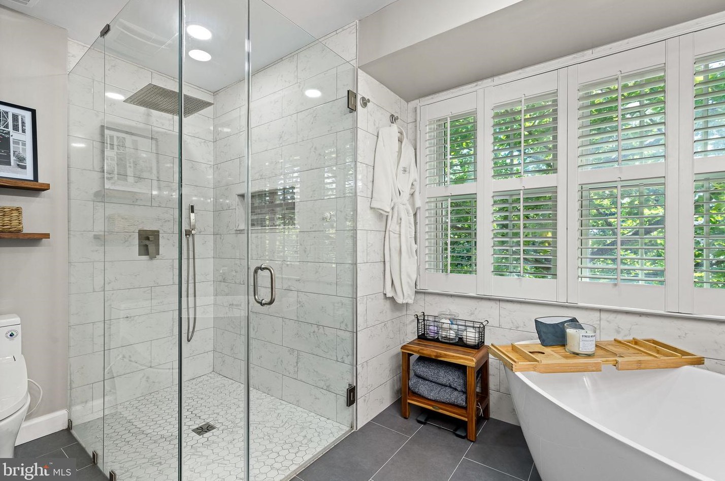1932 Daniel St, Arlington VA  22201-4110 exterior