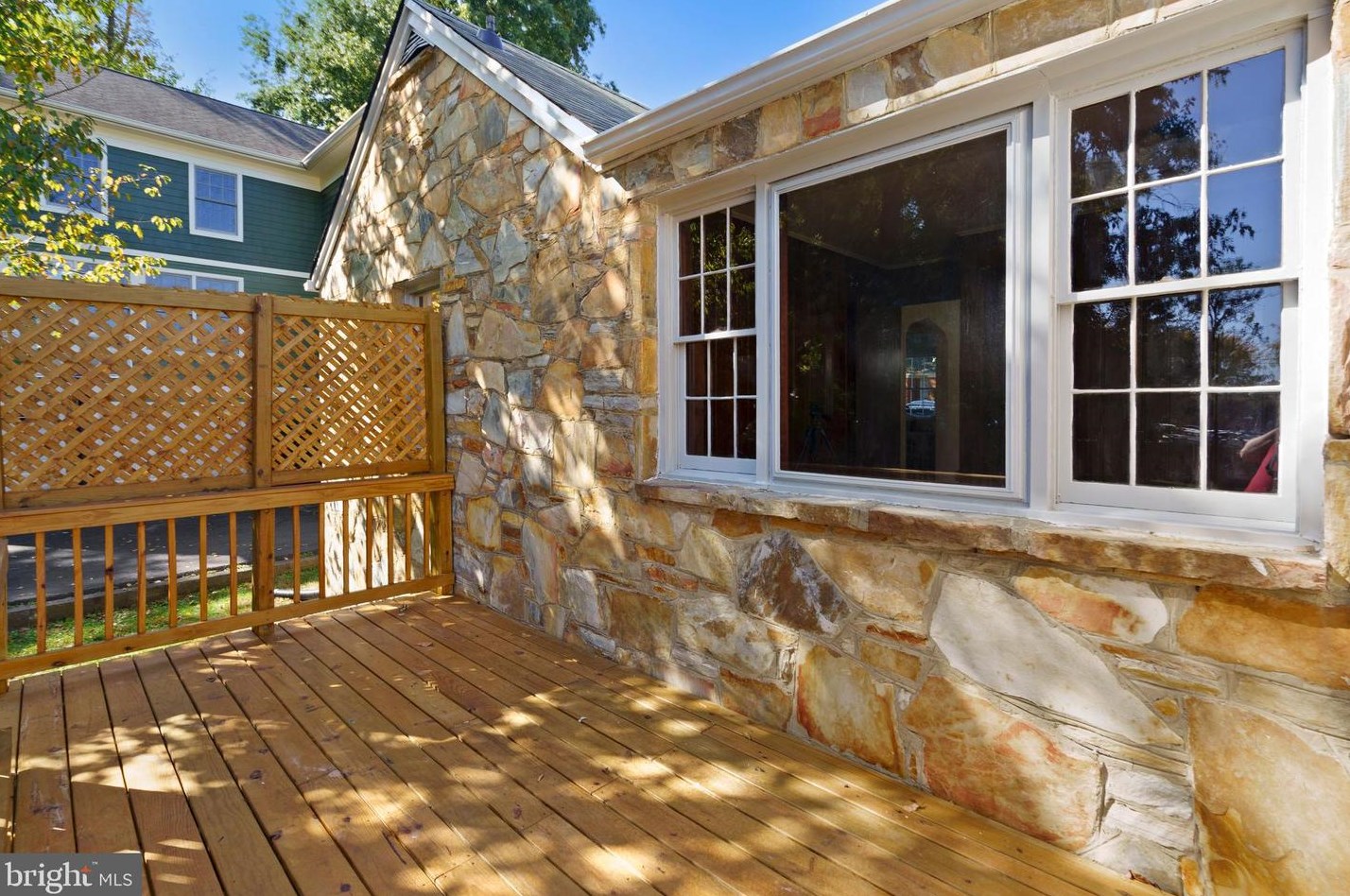 5322 26th St, Arlington VA  22207-1774 exterior