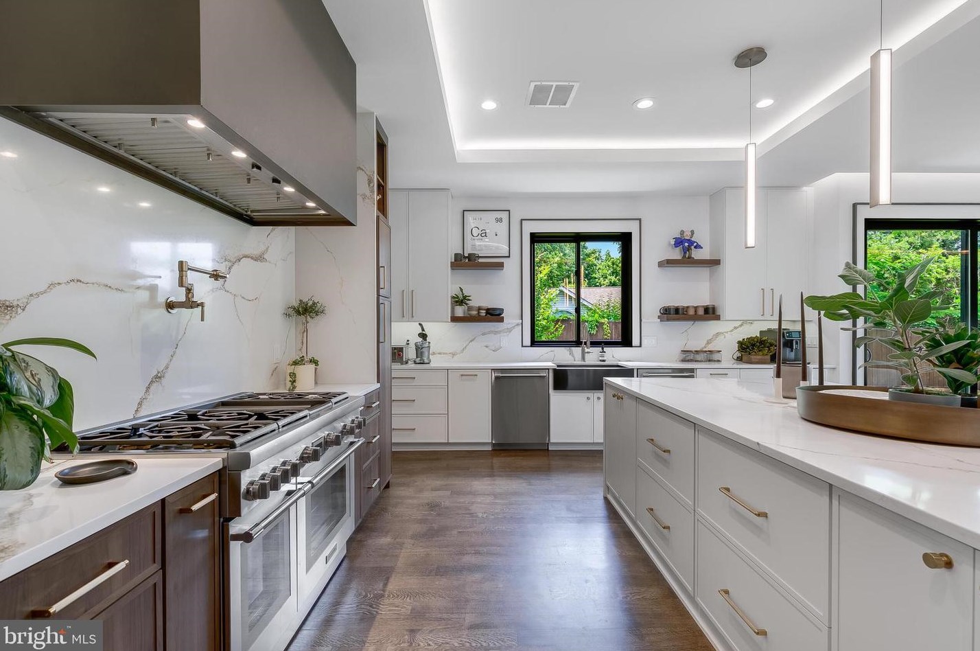 4605 26th St, Arlington VA 22206-2927 exterior